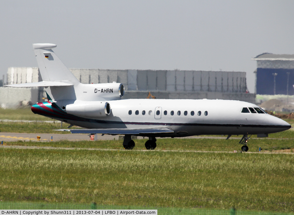 D-AHRN, 2001 Dassault Falcon 900EX C/N 96, Lining up rwy 32L from Sierra 2 for departure...