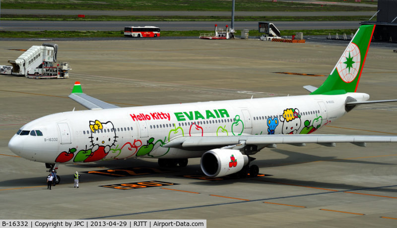 B-16332, 2011 Airbus A330-302X C/N 1268, Hello Kitty, Eva Air's new Airbus A330/300 at Haneda