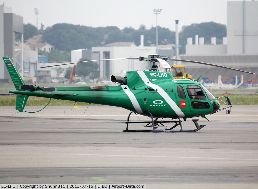 EC-LHO, Eurocopter AS-350B-3 Ecureuil Ecureuil C/N 3719, Parked at the old Terminal...