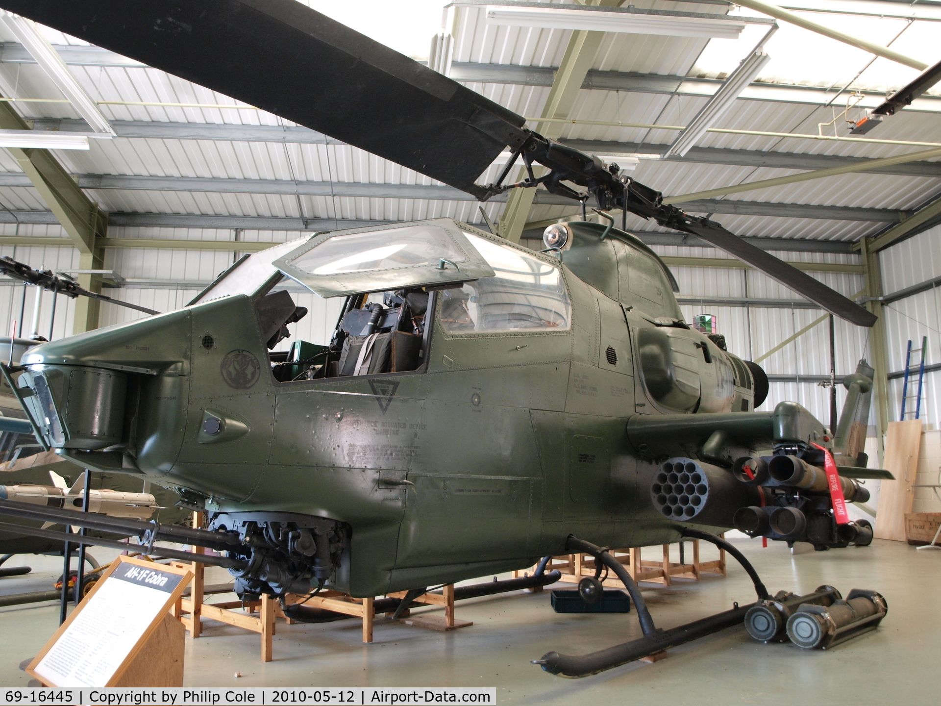 69-16445, 1969 Bell AH-1 F Cobra C/N 20877, Defence Academy of the United Kingdom, Shrivenham