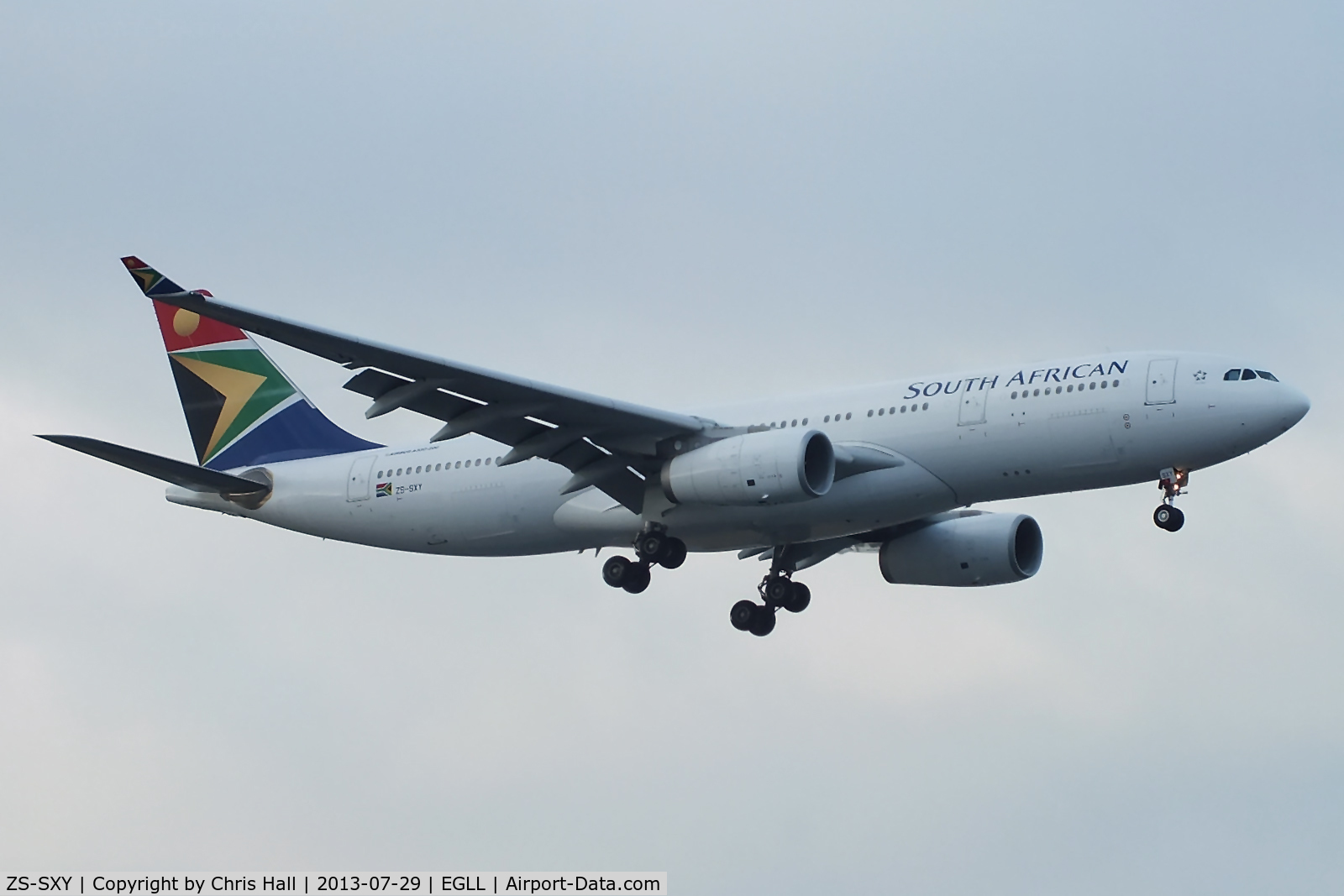 ZS-SXY, 2011 Airbus A330-243 C/N 1210, South African Airways
