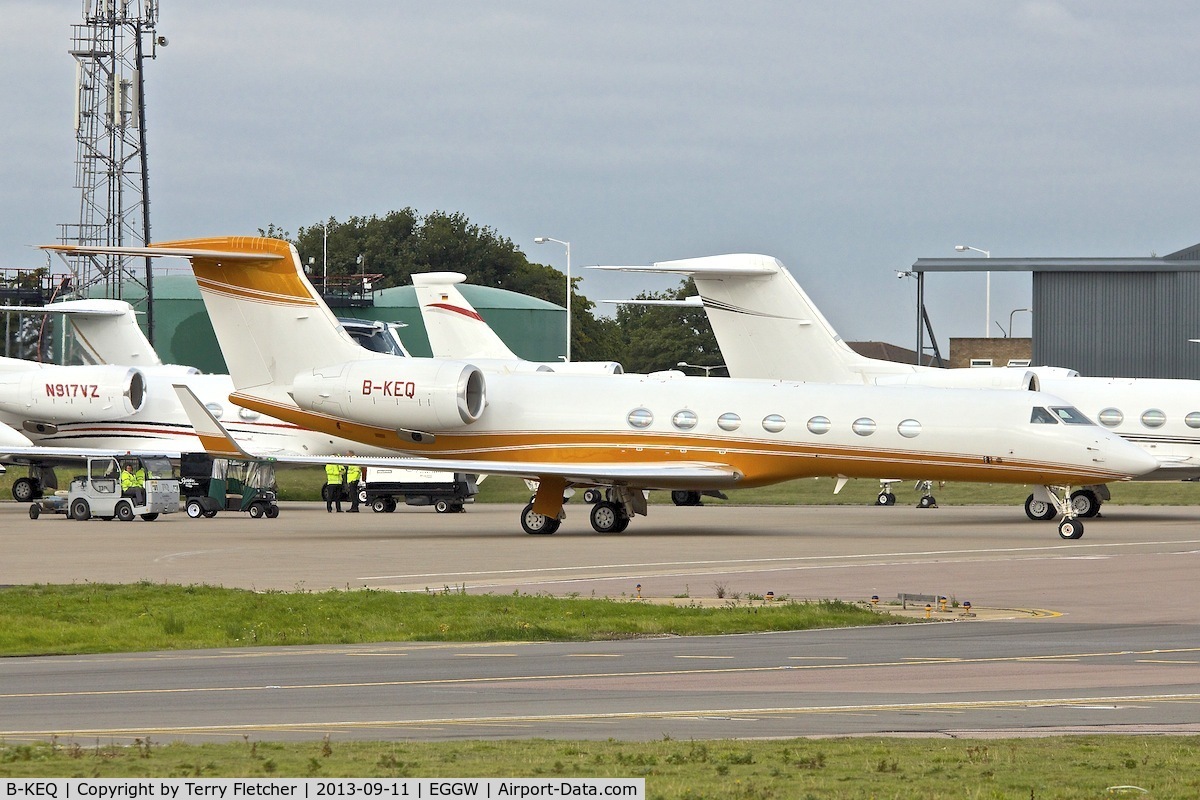 B-KEQ, Gulfstream Aerospace GV-SP (G550) C/N 5296, At Luton Airport