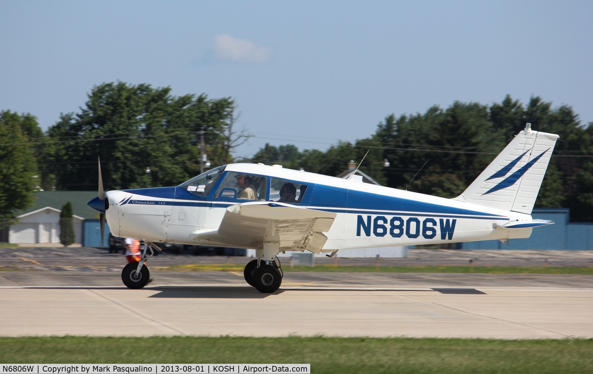 N6806W, 1965 Piper PA-28-140 Cherokee C/N 28-20941, Piper PA-28-140