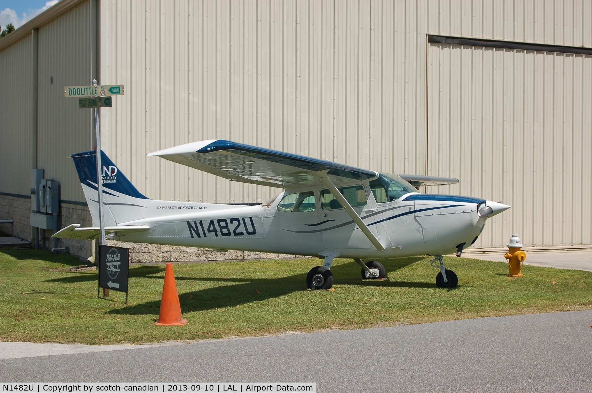 N1482U, 1976 Cessna 172M C/N 17267149, 1976 Cessna 172M, N1482U at the Florida Air Museum, Lakeland Linder Regional Airport, Lakeland, FL