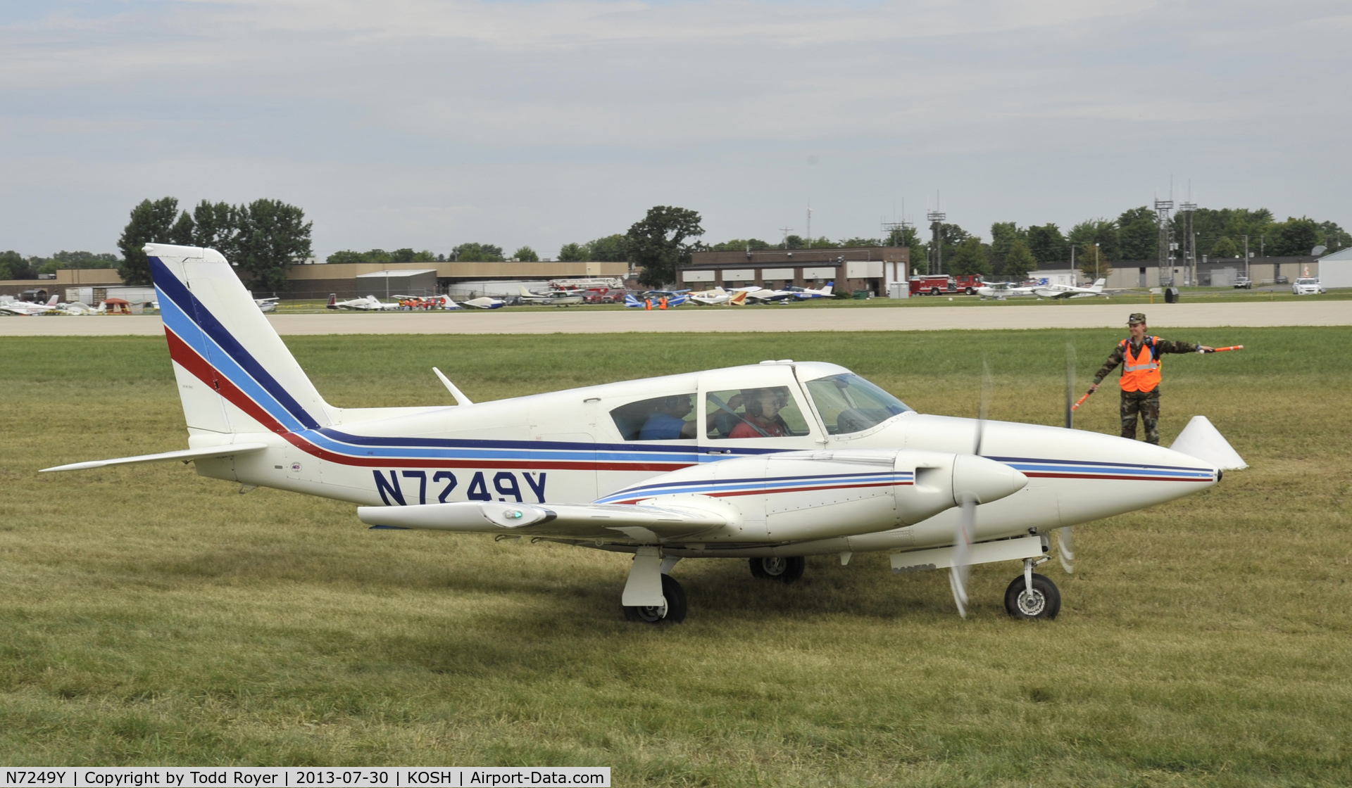 N7249Y, 1964 Piper PA-30-160 Twin Comanche Twin Comanche C/N 30-274, Airventure 2013