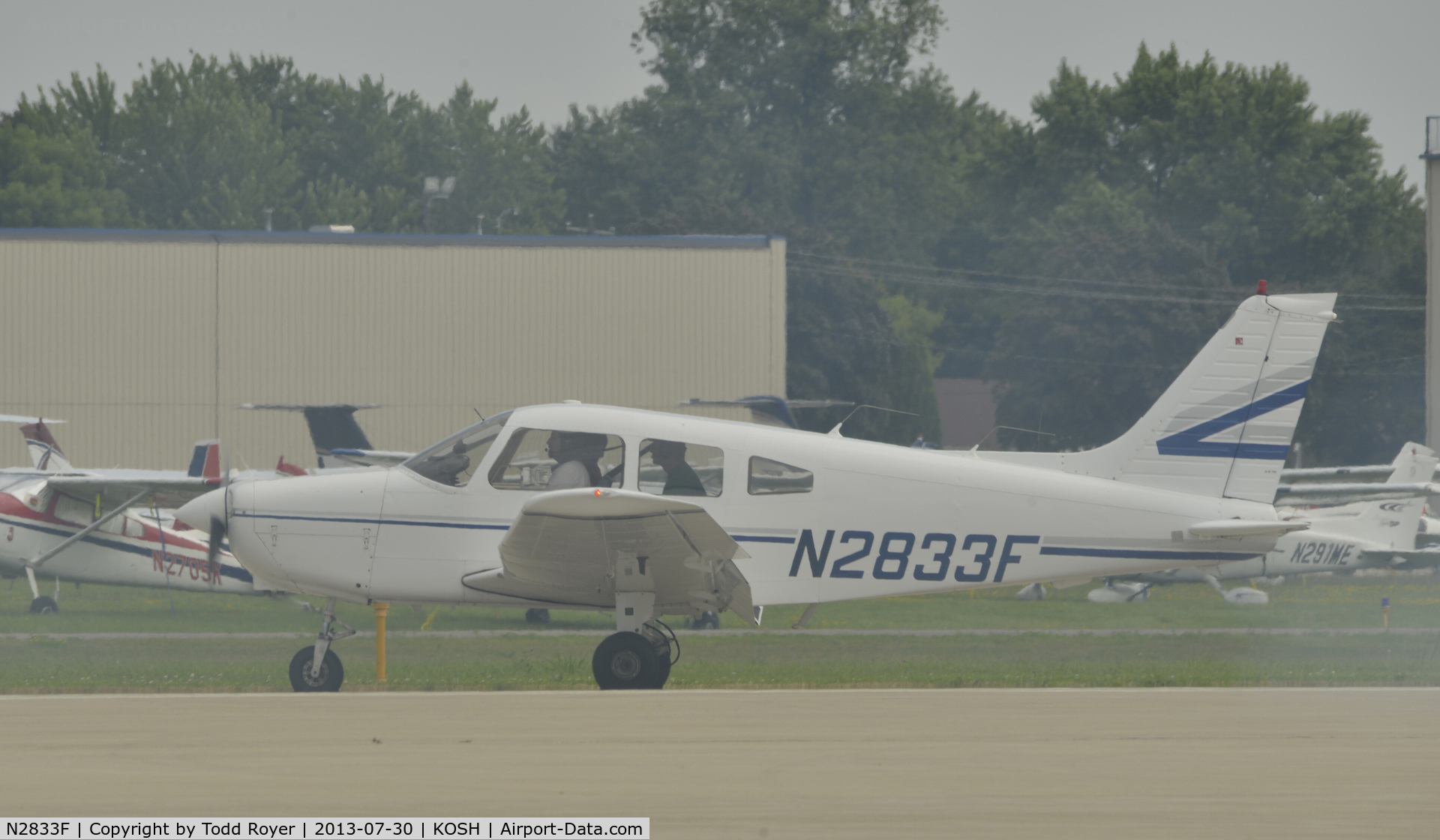 N2833F, 1979 Piper PA-28-161 C/N 28-7916452, Airventure 2013