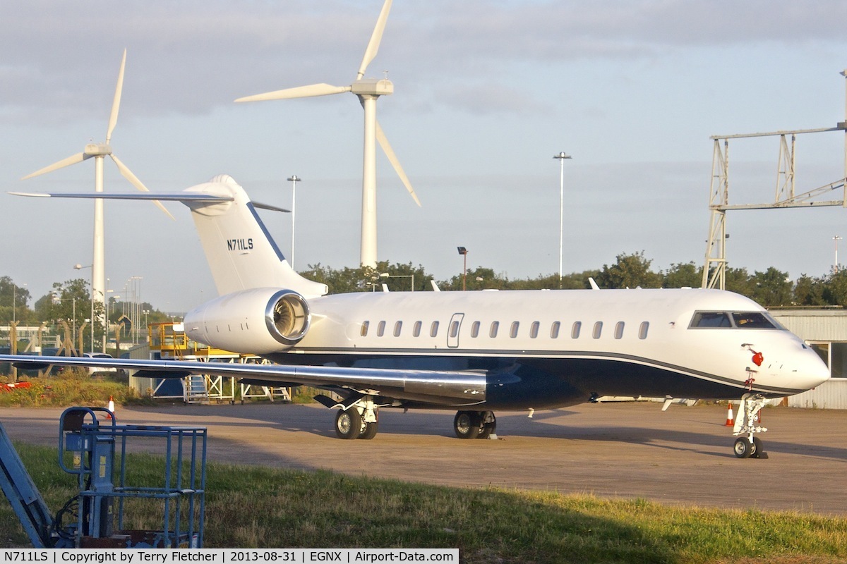N711LS, 2012 Bombardier BD-700-1A10 Global 6000 C/N 9476, At East Midlands Airport