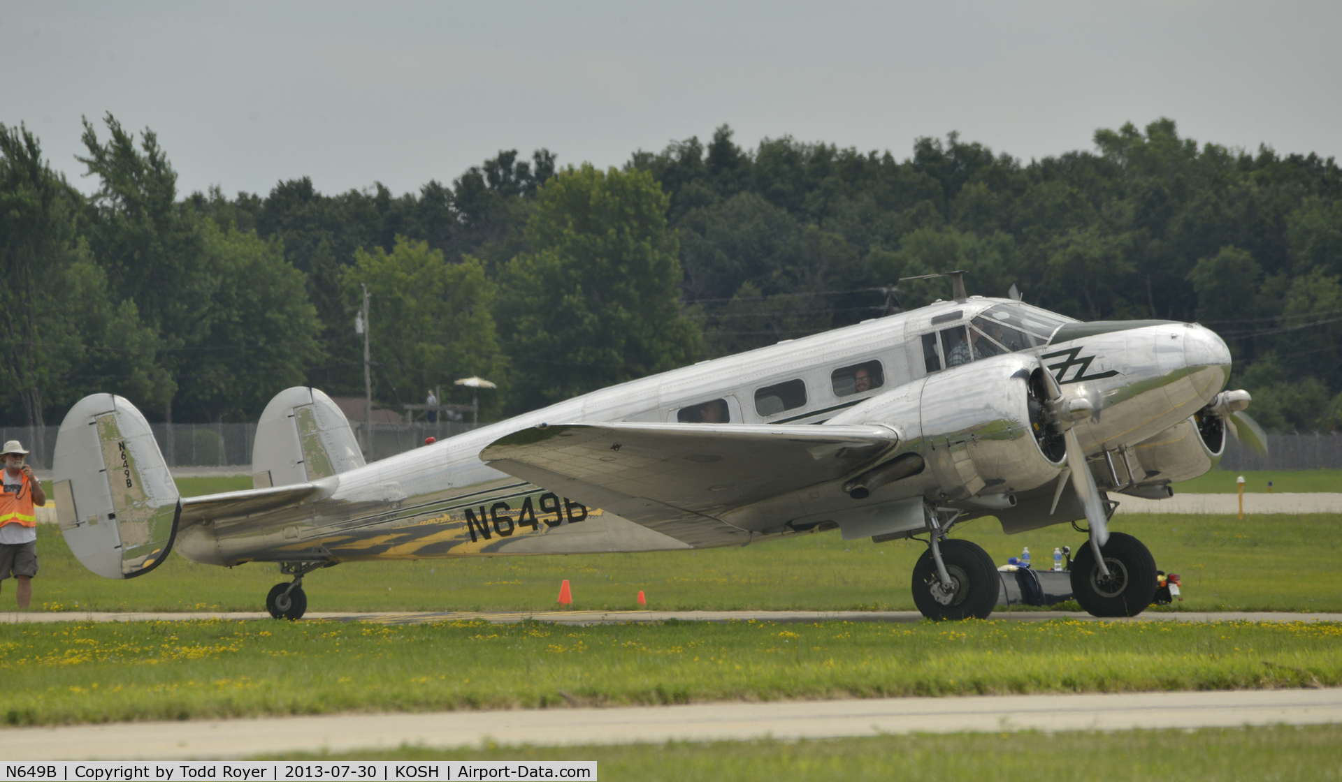 N649B, 1948 Beech D18S C/N A-454, Airventure 2013