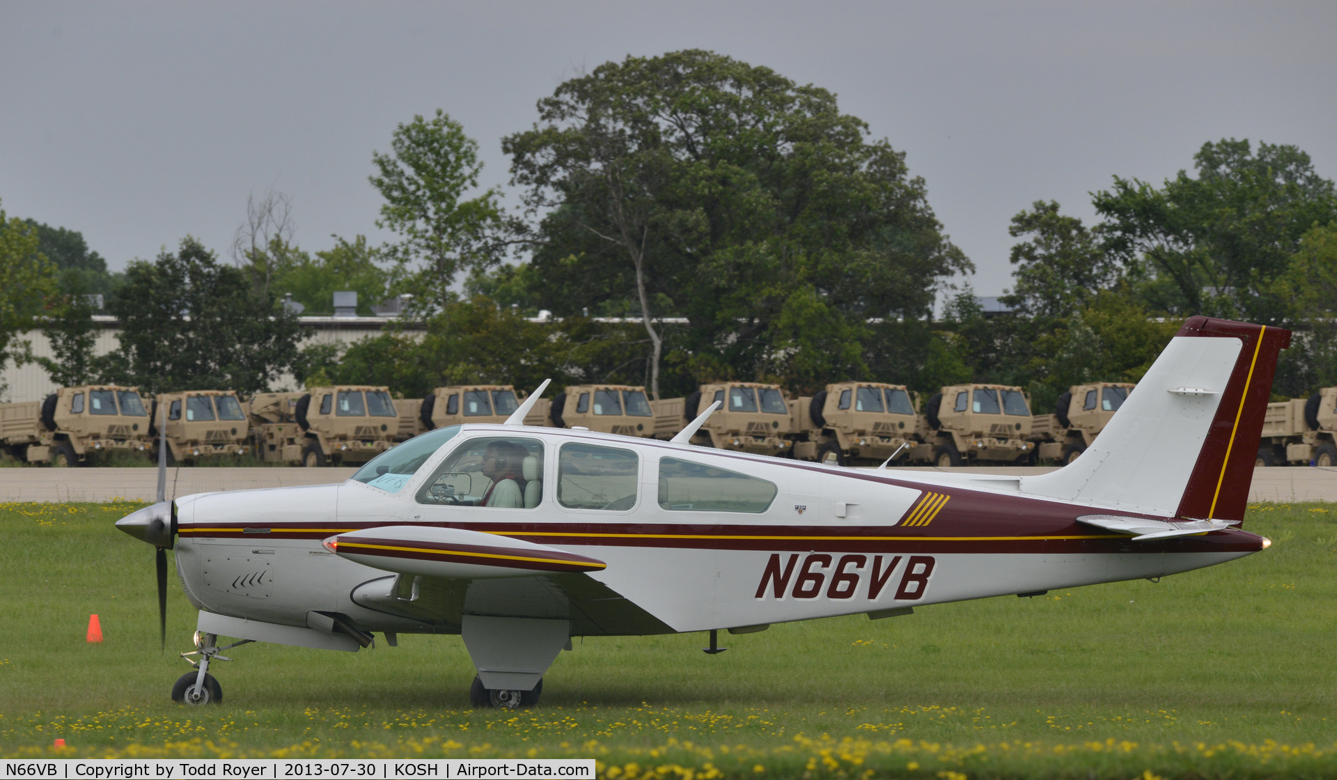 N66VB, 1978 Beech F33A Bonanza C/N CE-830, Airventure 2013