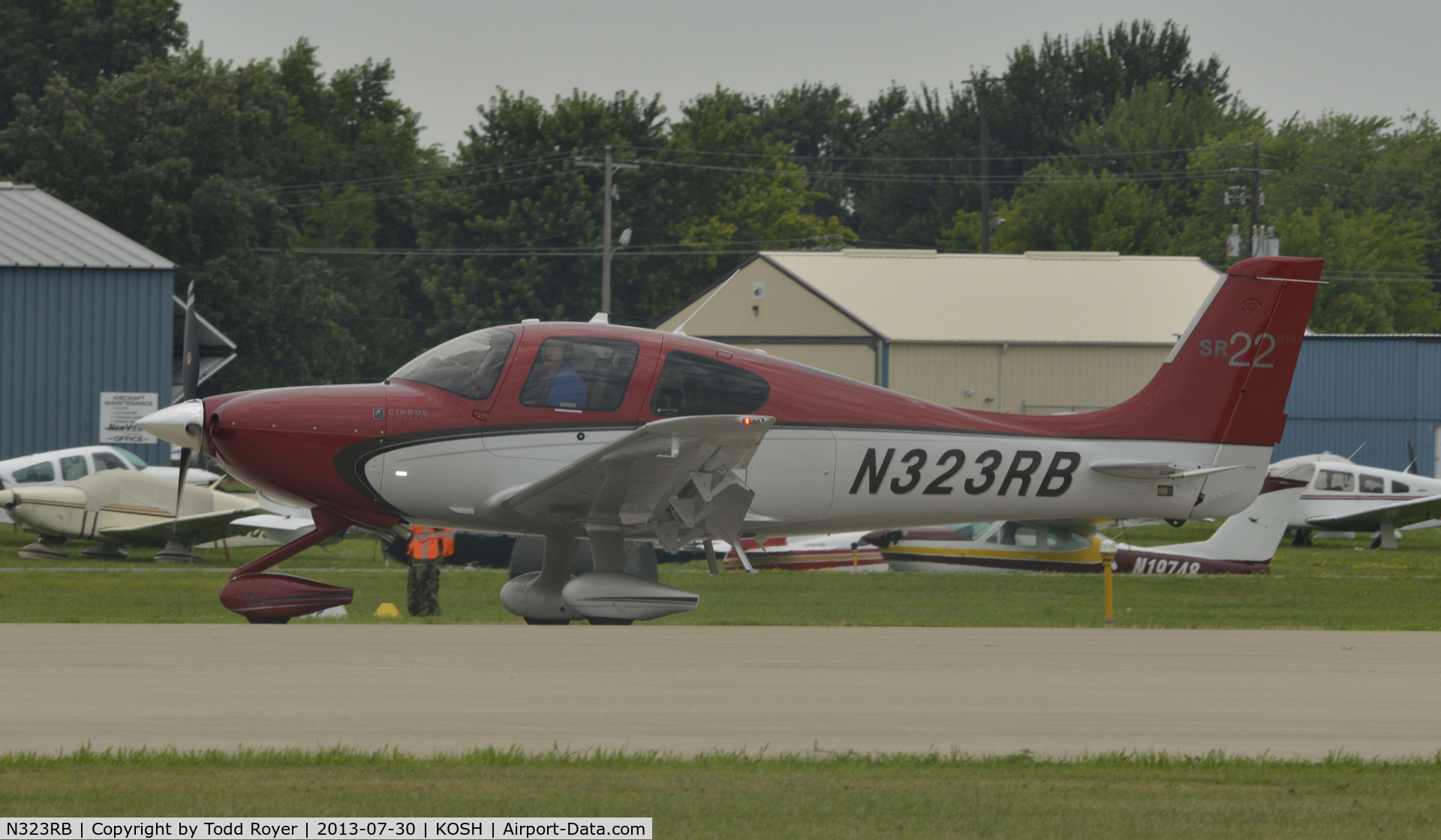 N323RB, 2012 Cirrus SR22 C/N 3906, Airventure 2013