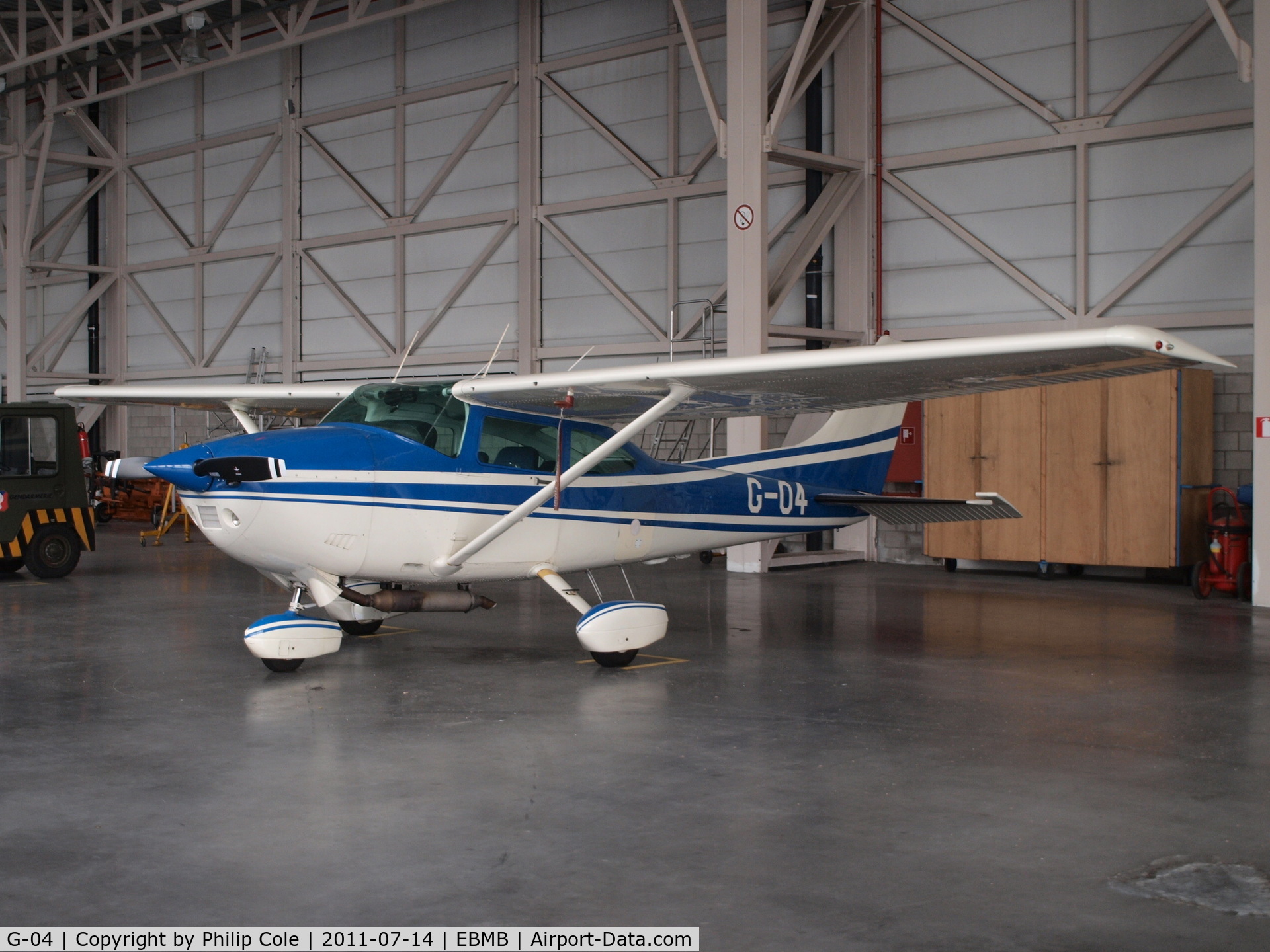 G-04, Cessna 182R Skylane C/N 18267844, Base Tour