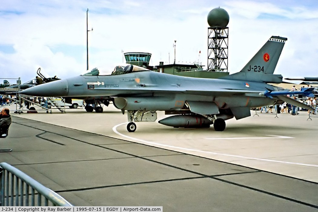 J-234, 1978 General Dynamics F-16A Fighting Falcon C/N 6D-23, General Dynamics F-16A Fighting Falcon [6D-23] (Royal Netherlands Air Force) RNAS Yeovilton~G 15/07/1995