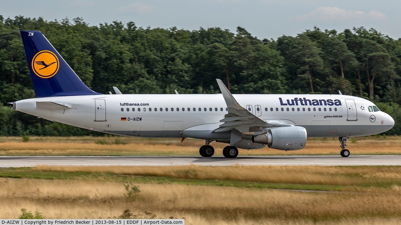 D-AIZW, 2013 Airbus A320-214 C/N 5694, departure via RW18W