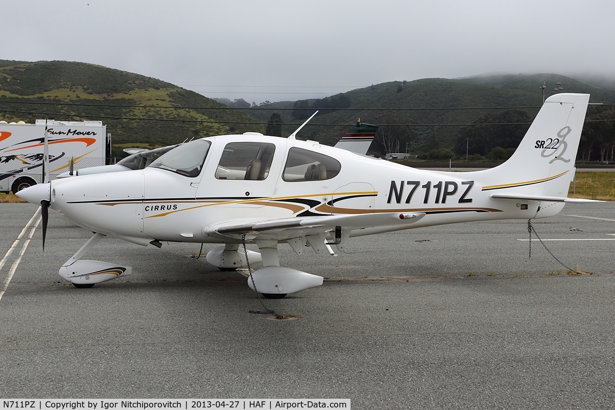 N711PZ, 2004 Cirrus SR22 G2 C/N 0942, 2013 Air Show