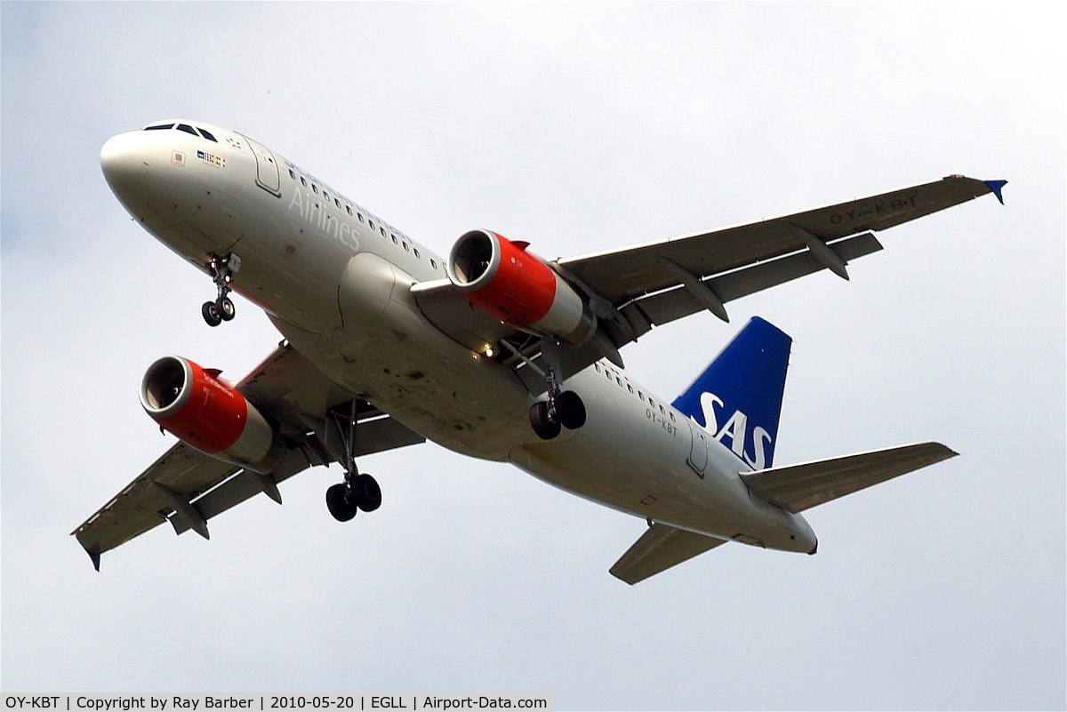 OY-KBT, 2007 Airbus A319-131 C/N 3292, Airbus A319-131 [3292] (SAS Scandinavian Airlines) Home~G 20/05/2010 On approach 27R.