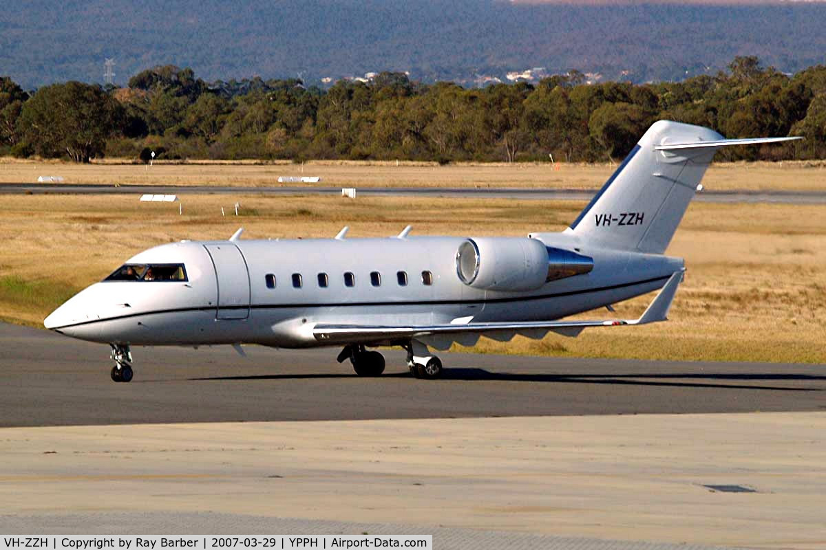 VH-ZZH, 2000 Bombardier Challenger 601-3A (CL-600-2B16) C/N 5456, Canadair CL.604 Challenger [5456] Perth Int'l~VH 29/03/2007