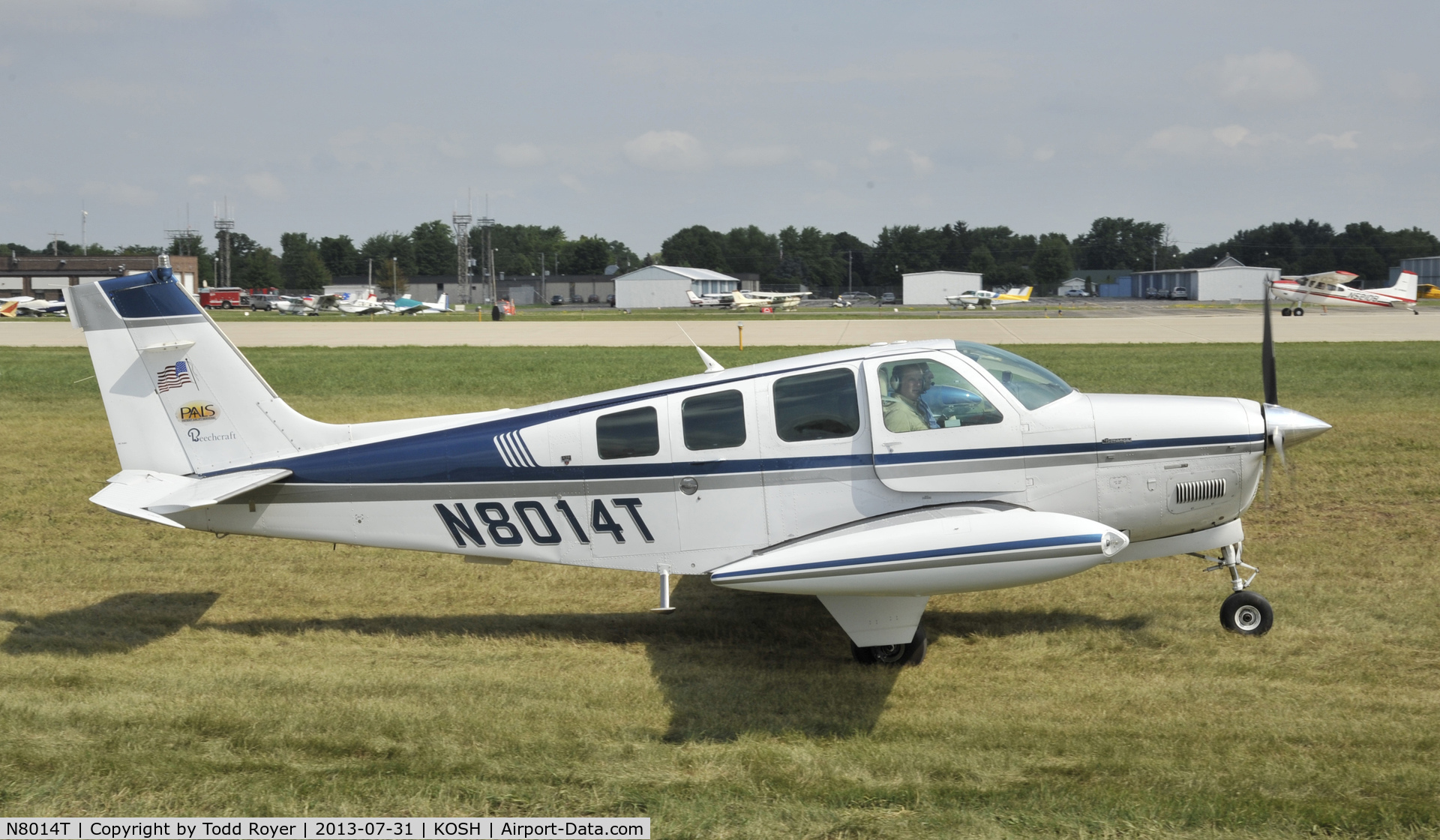 N8014T, 1990 Beech A36 Bonanza 36 C/N E-2561, Airventure 2013