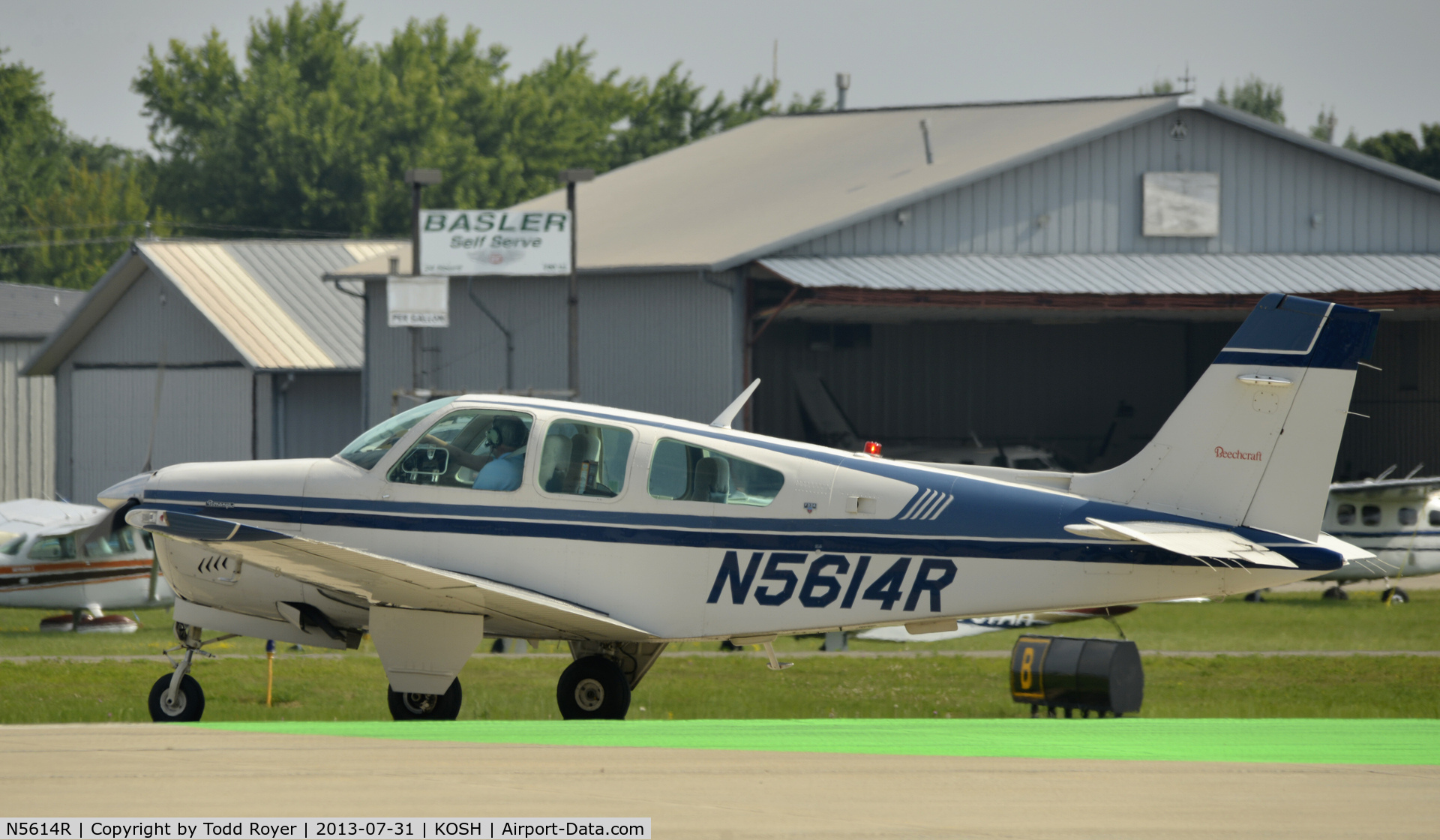 N5614R, Beech F33A Bonanza C/N CE-1414, Airventure 2013