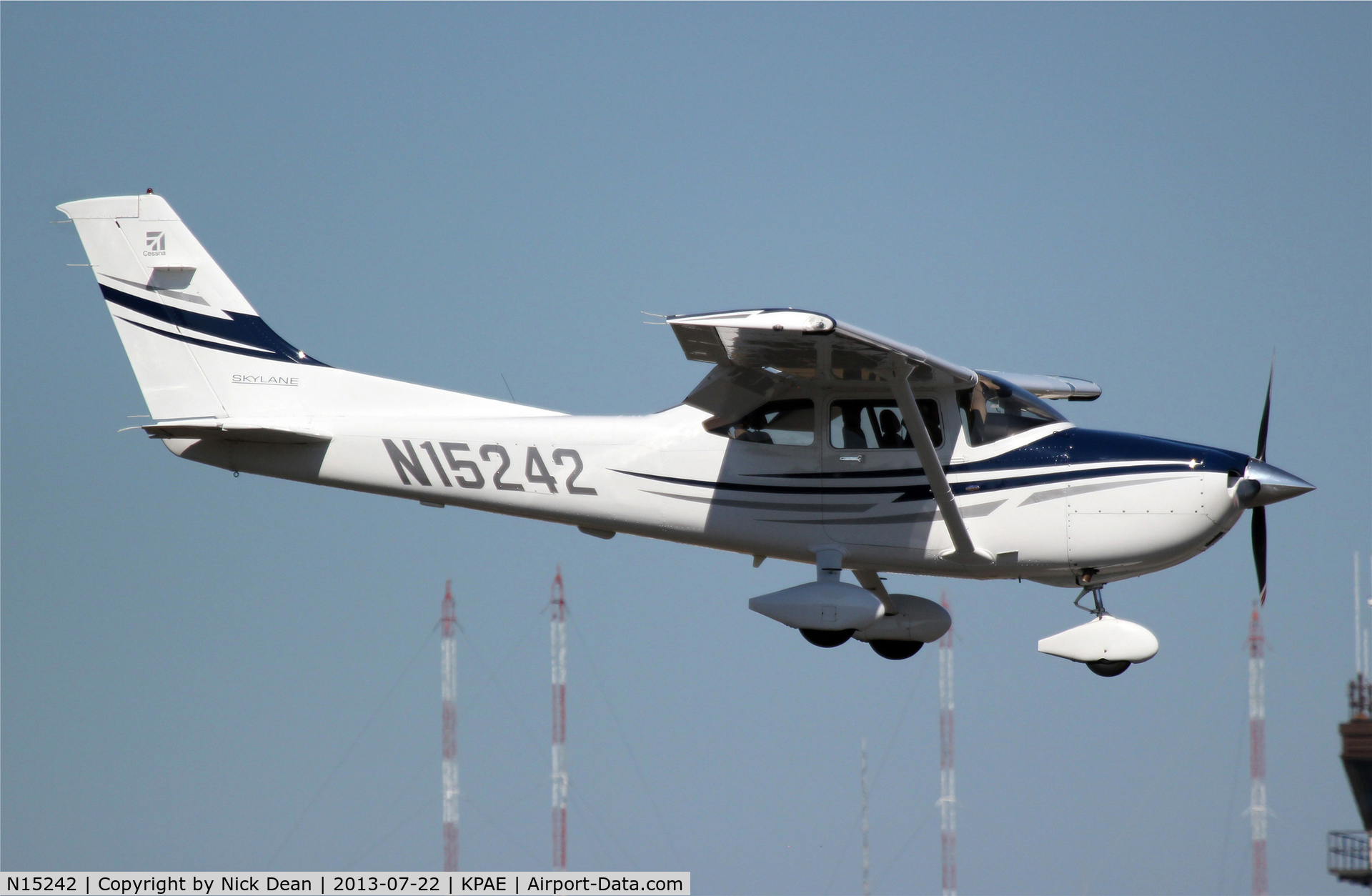 N15242, 2005 Cessna 182T Skylane C/N 18281614, KPAE/PAE