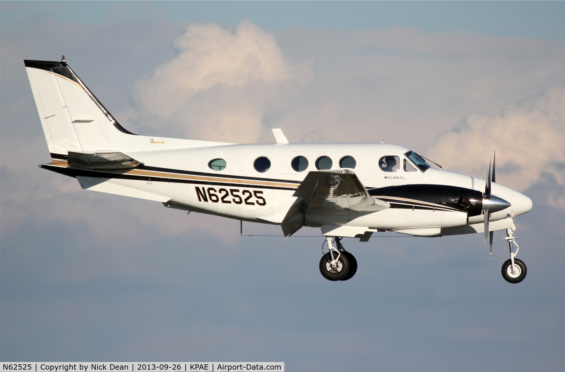 N62525, 1976 Beech C90 King Air C/N LJ-691, KPAE/PAE