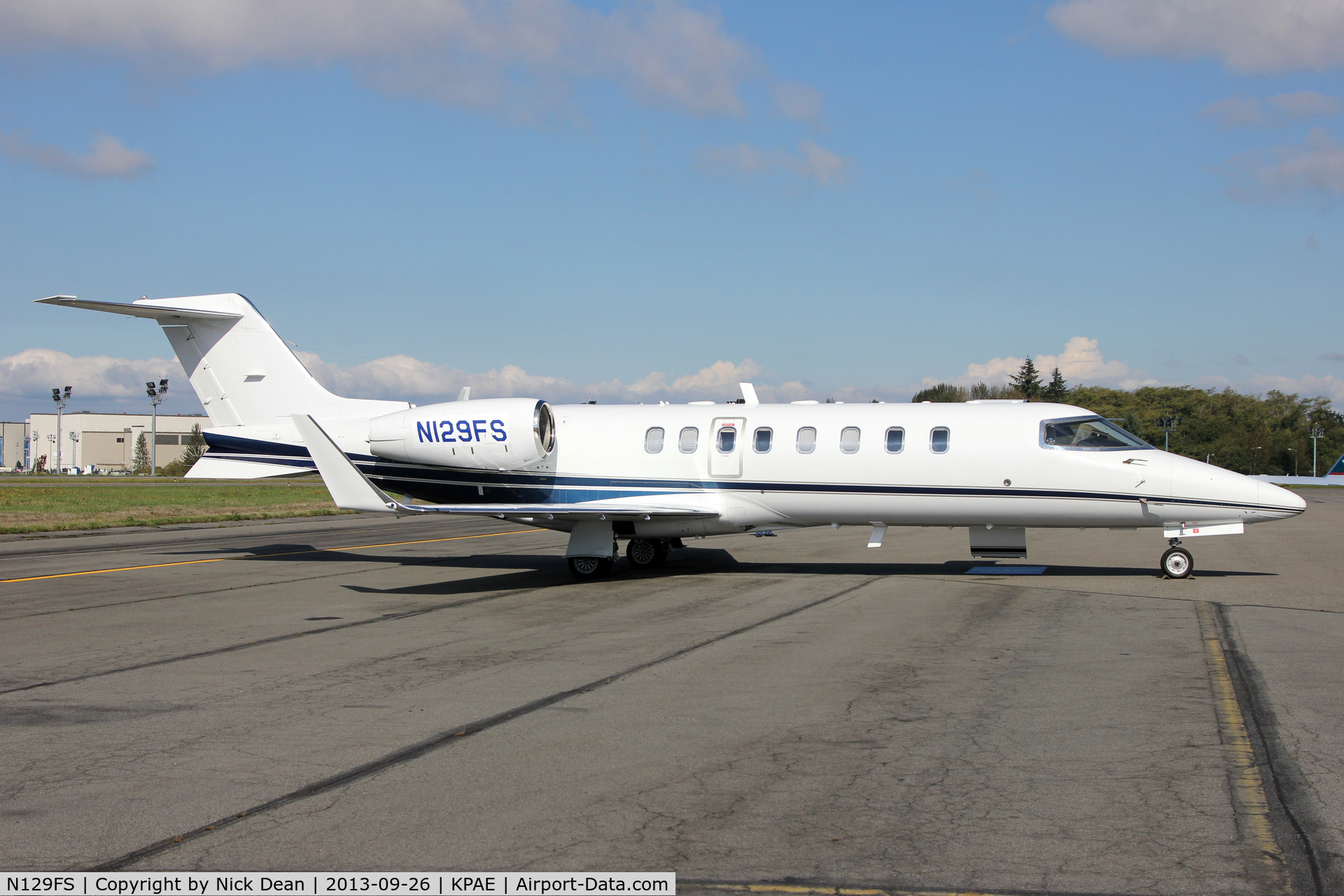 N129FS, 2001 Learjet 45 C/N 45-142, KPAE/PAE