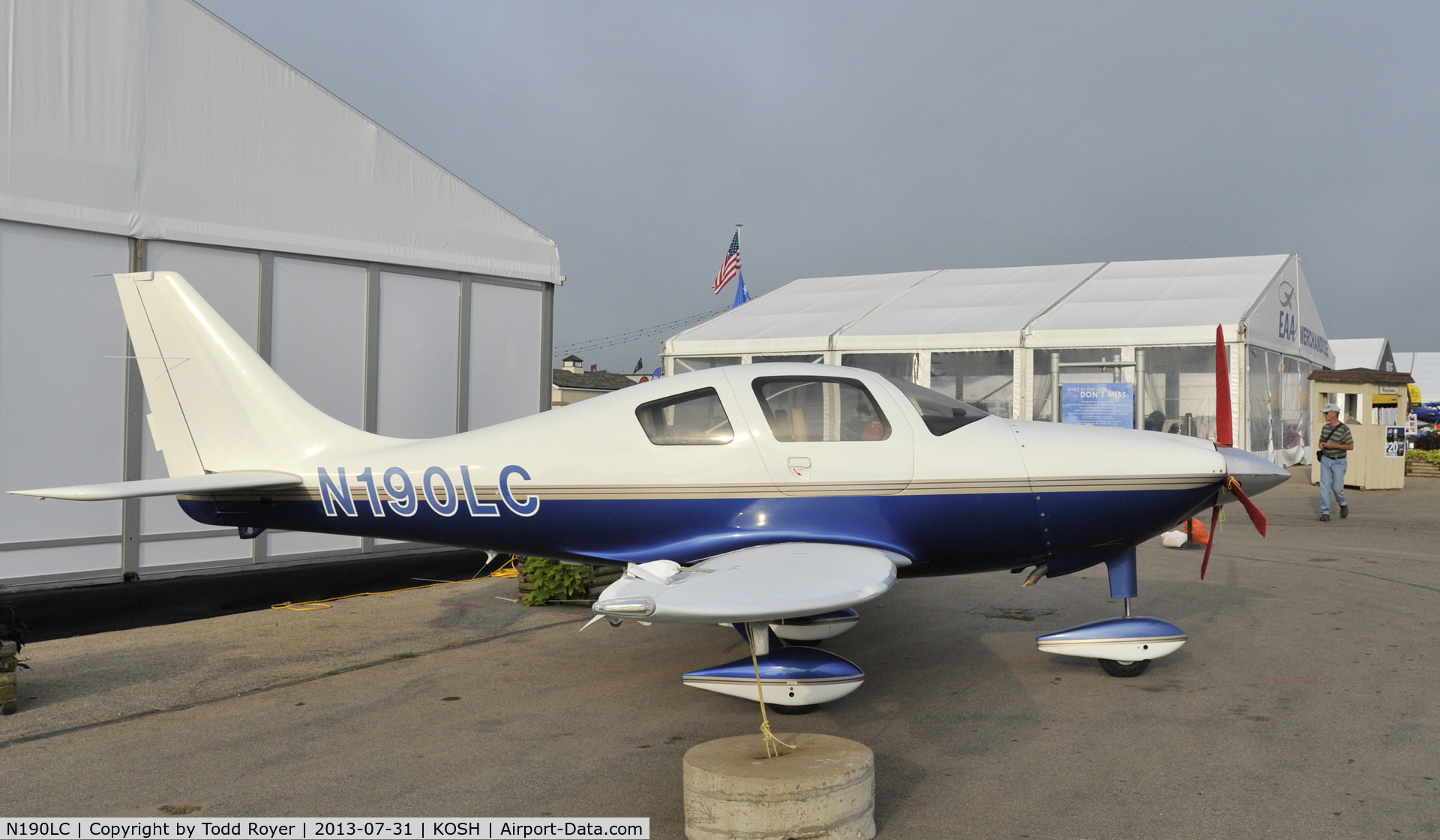 N190LC, 2001 Lancair LC-40-550FG C/N 40012, Airventure 2013
