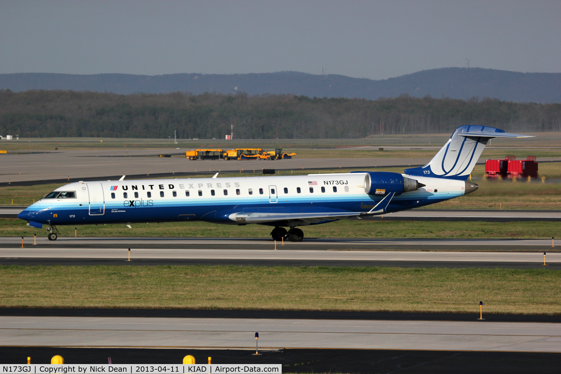 N173GJ, Bombardier CRJ-702 (CL-600-2C10) Regional Jet C/N 10287, KIAD/IAD