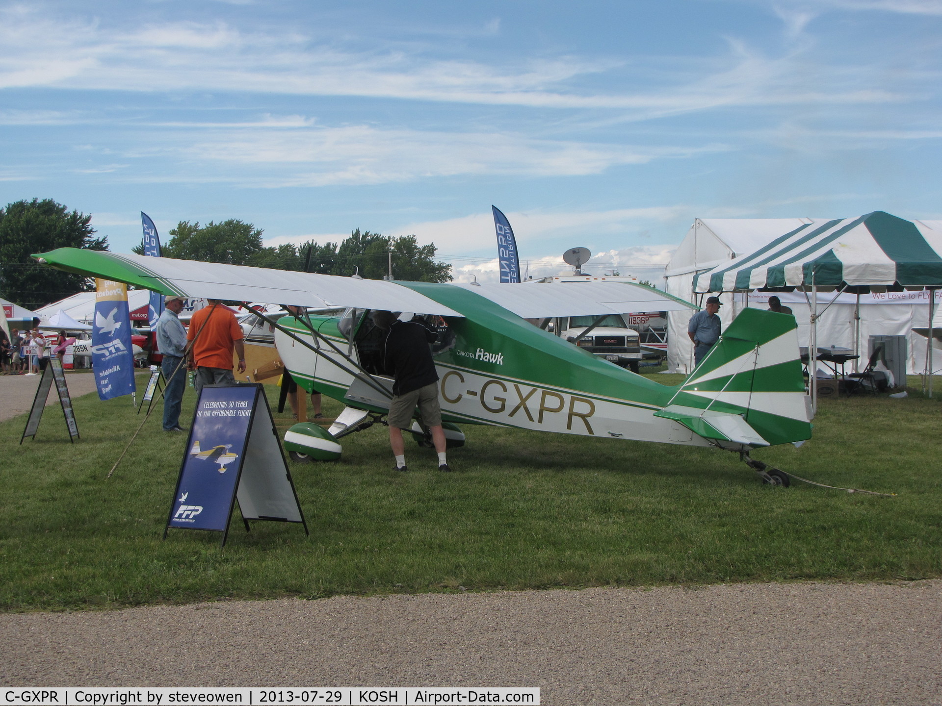 C-GXPR, 1996 Fisher Dakota Hawk C/N DH-05, displayed at Oshkosh