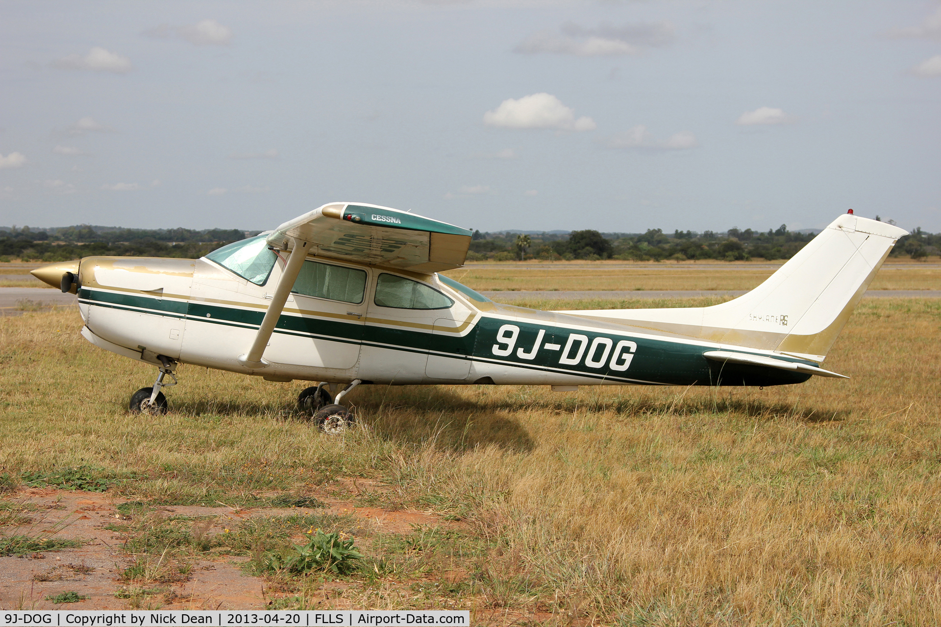 9J-DOG, 1978 Cessna R182 Skylane RG C/N R182-00070, FLLS/LUN