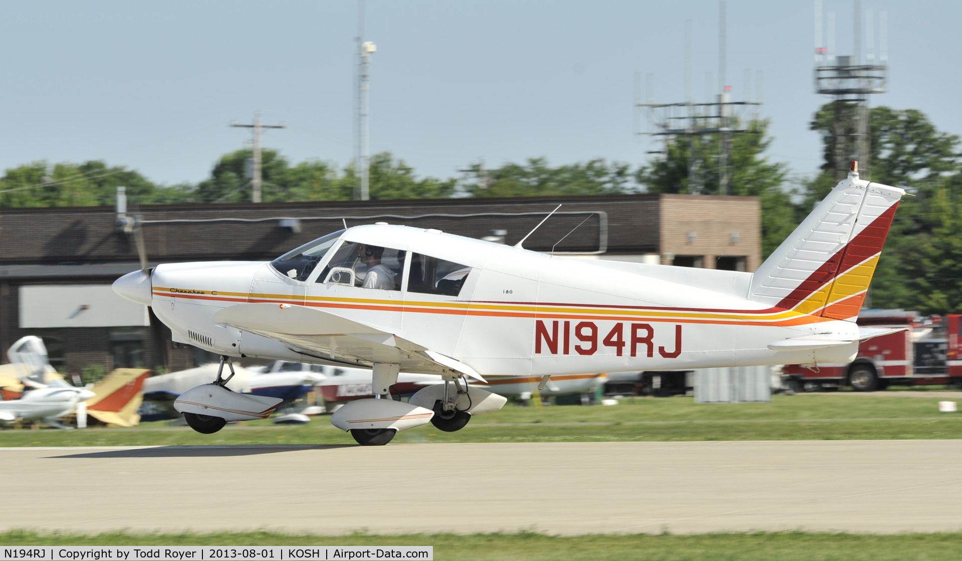 N194RJ, 1966 Piper PA-28-180 Cherokee C/N 28-2760, Airventure 2013