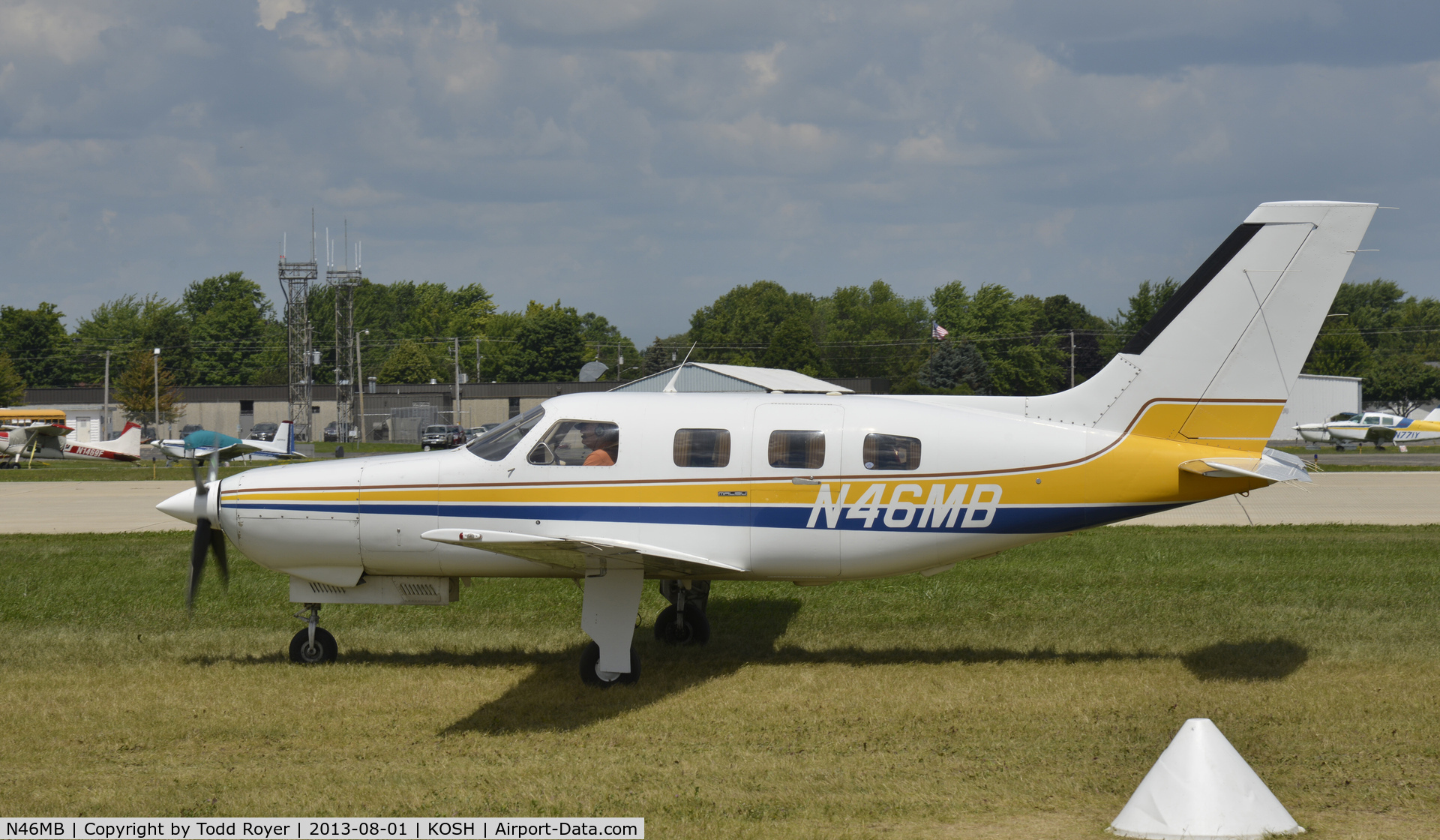 N46MB, 1984 Piper PA-46-310P Malibu C/N 46-8508021, Airventure 2013