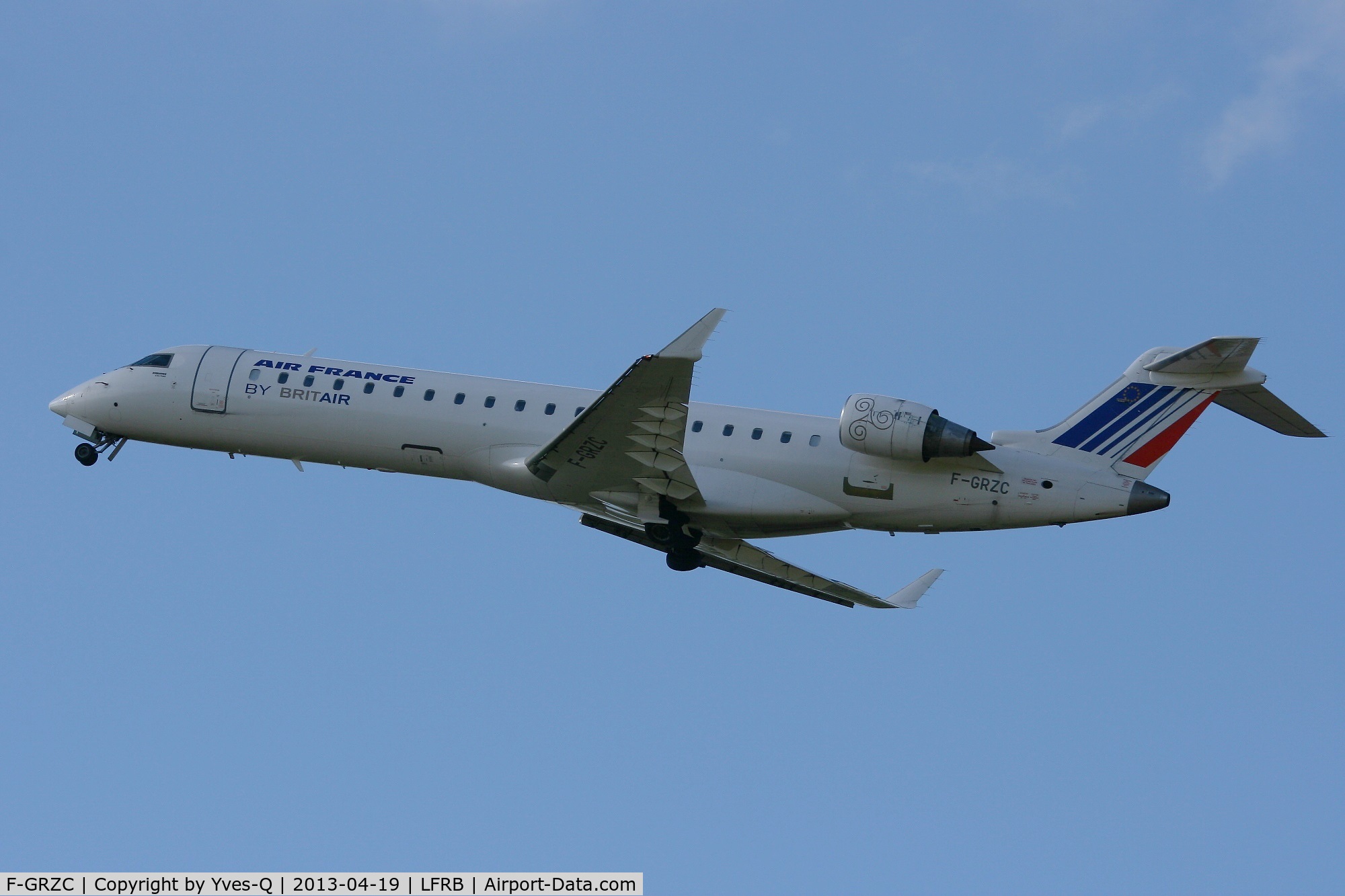 F-GRZC, 2001 Canadair CRJ-702 (CL-600-2C10) Regional Jet C/N 10008, Canadair Regional Jet CRJ-702, Take off rwy 07R, Brest-Bretagne Airport (LFRB-BES)