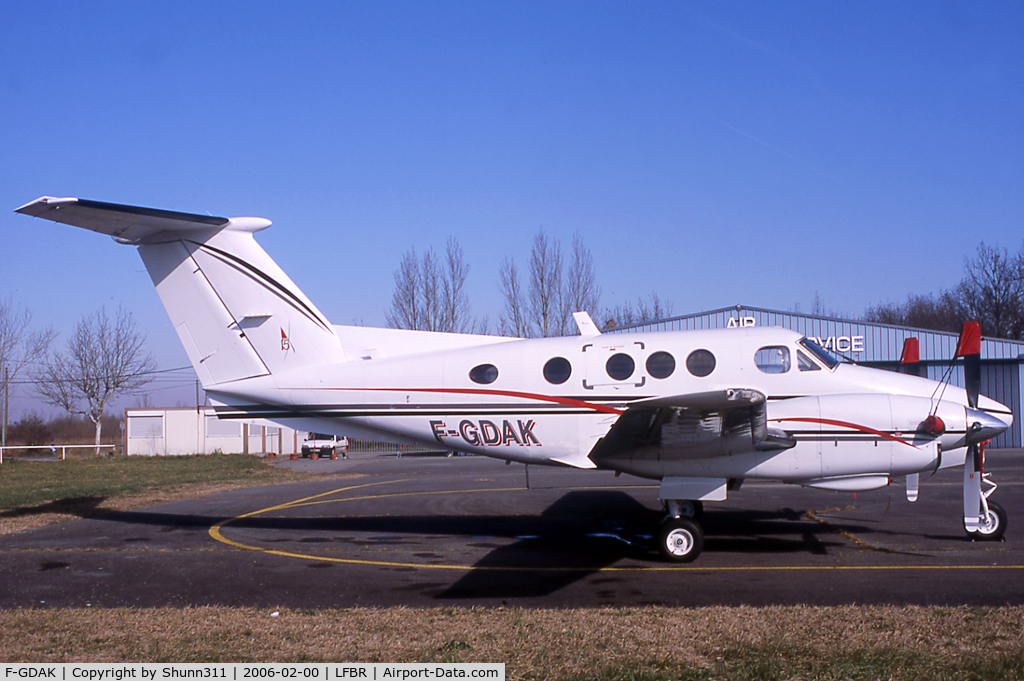 F-GDAK, 1981 Beech F90 King Air C/N LA-141, Parked...