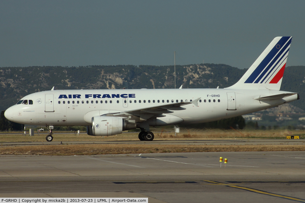 F-GRHD, 1999 Airbus A319-111 C/N 1000, Taxiing