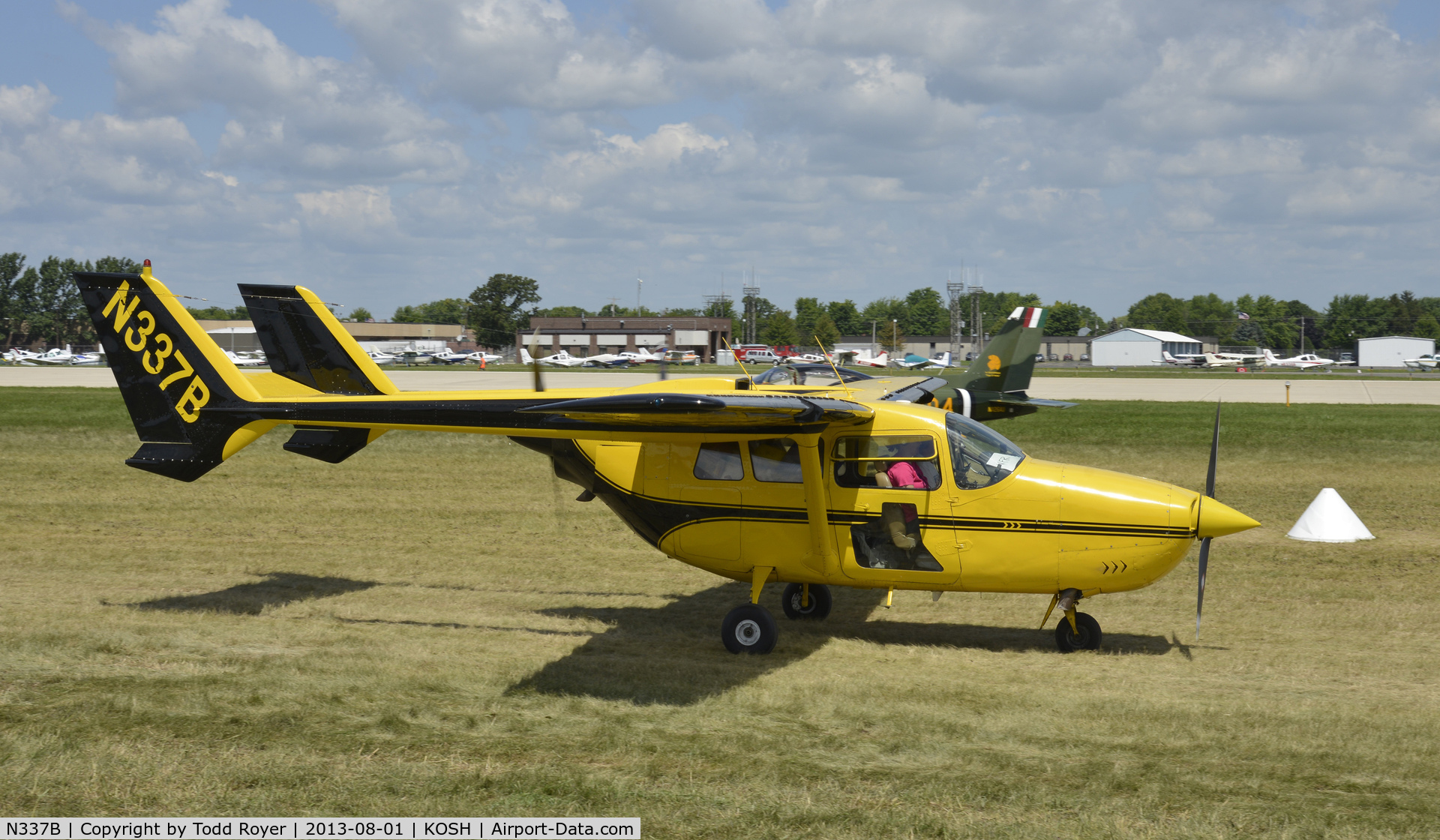 N337B, 1967 Cessna T337C Turbo Super Skymaster C/N 337-0775, Airventure 2013