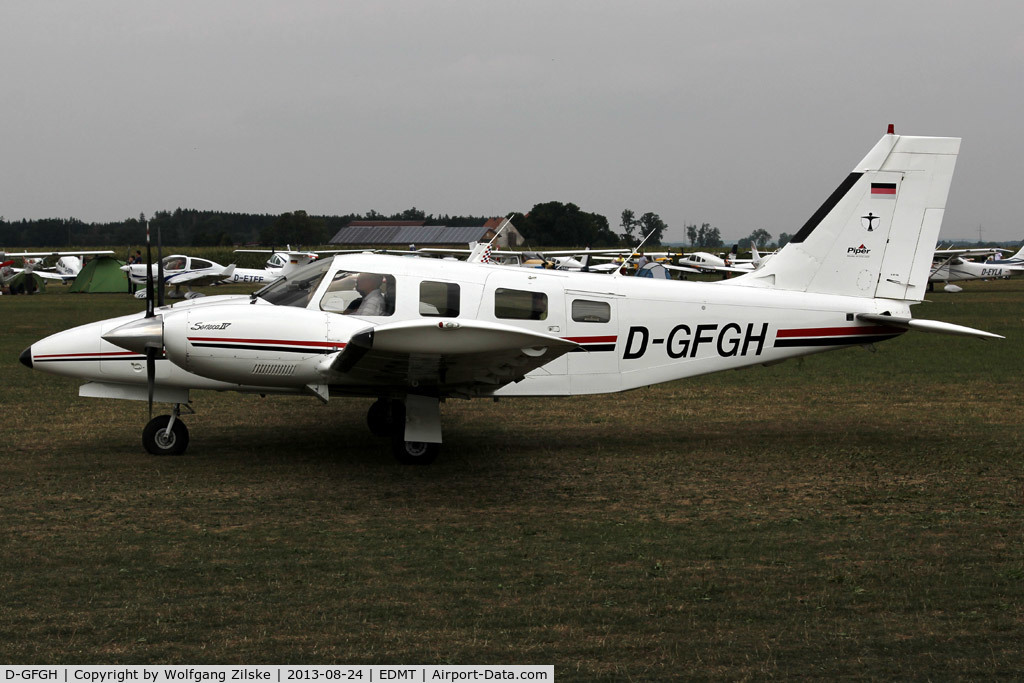D-GFGH, Piper PA-34-220T Seneca IV C/N 34-47018, Tannkosh 2013