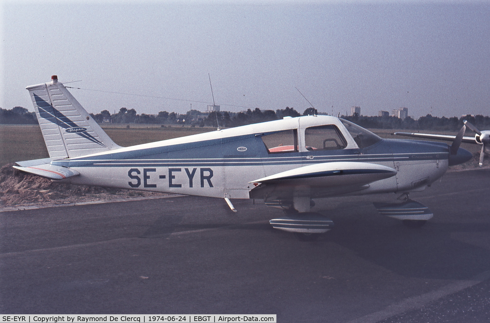 SE-EYR, Piper PA-28-180 Cherokee C C/N 28-3240, Gent 1974