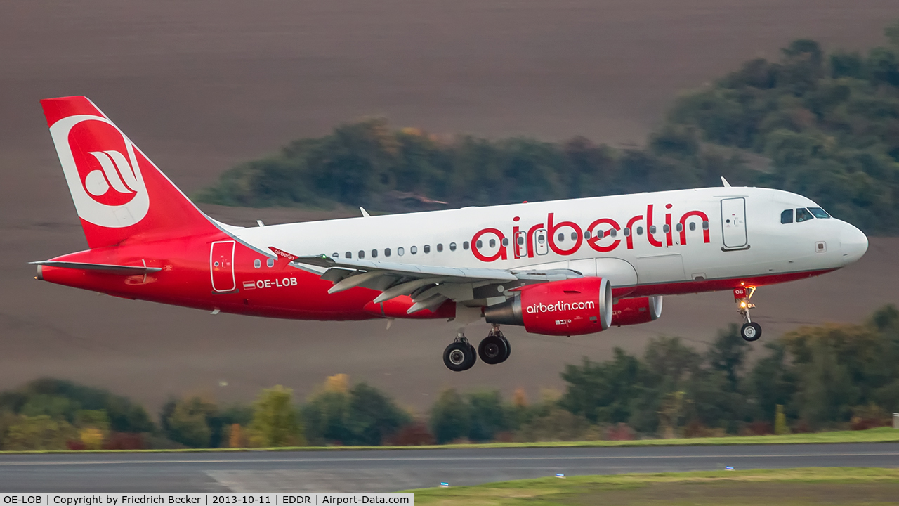 OE-LOB, 2008 Airbus A319-112 C/N 3447, on final after a flight from Tegel