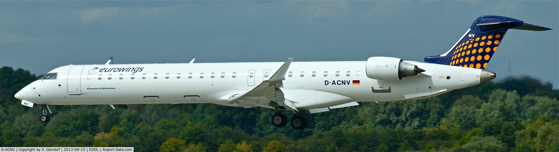 D-ACNV, 2011 Bombardier CRJ-900LR (CL-600-2D24) C/N 15268, Eurowings (Lufthansa Regional cs.), is landing on RWY 23L at Düsseldorf Int´l(EDDL)