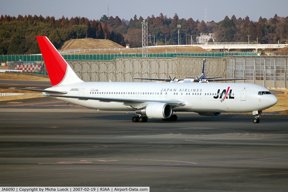 JA609J, 2004 Boeing 767-346/ER C/N 33845, At Narita