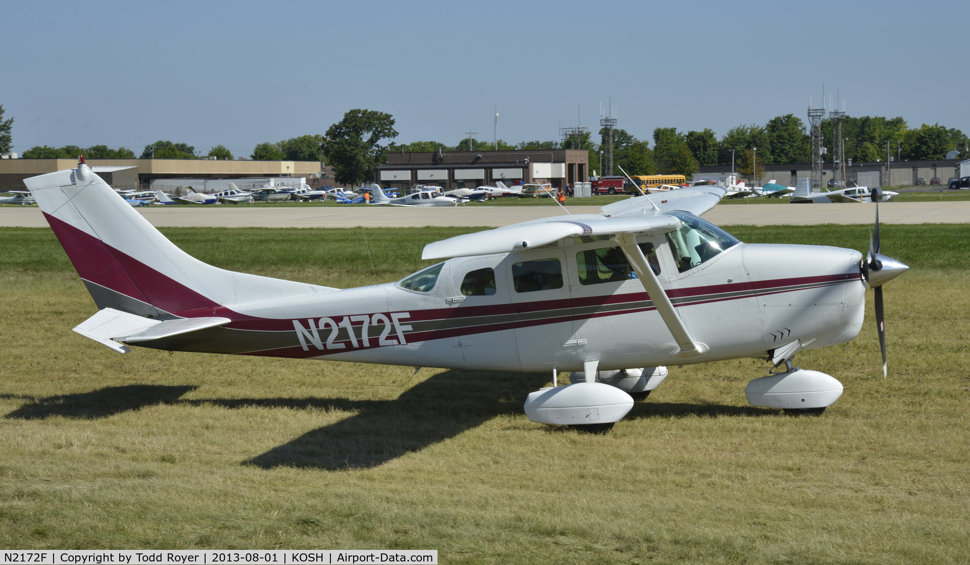 N2172F, 1965 Cessna U206 Super Skywagon C/N U206-0372, Airventure 2013