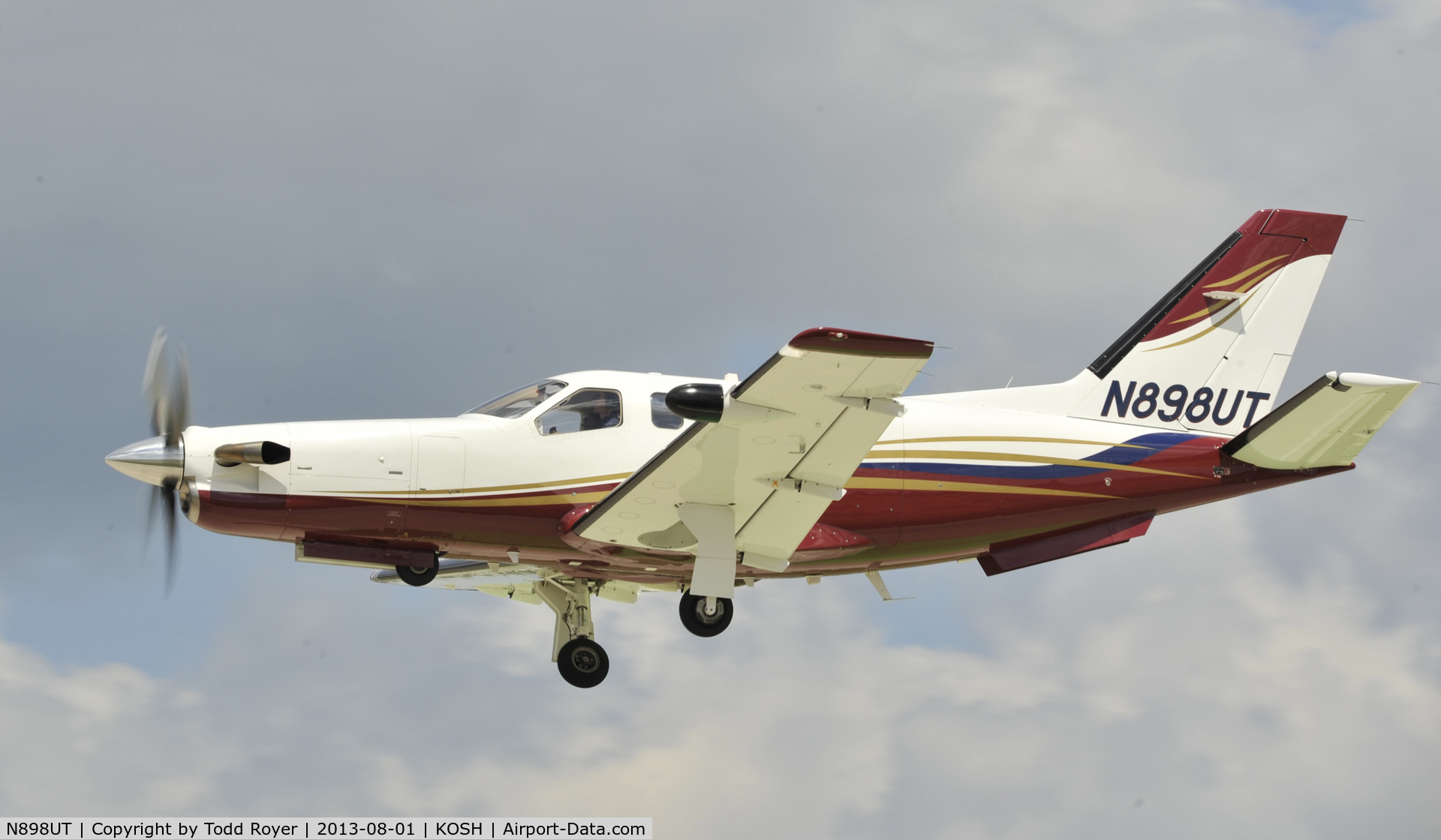 N898UT, 2009 Socata TBM-700 C/N 525, Airventure 2013
