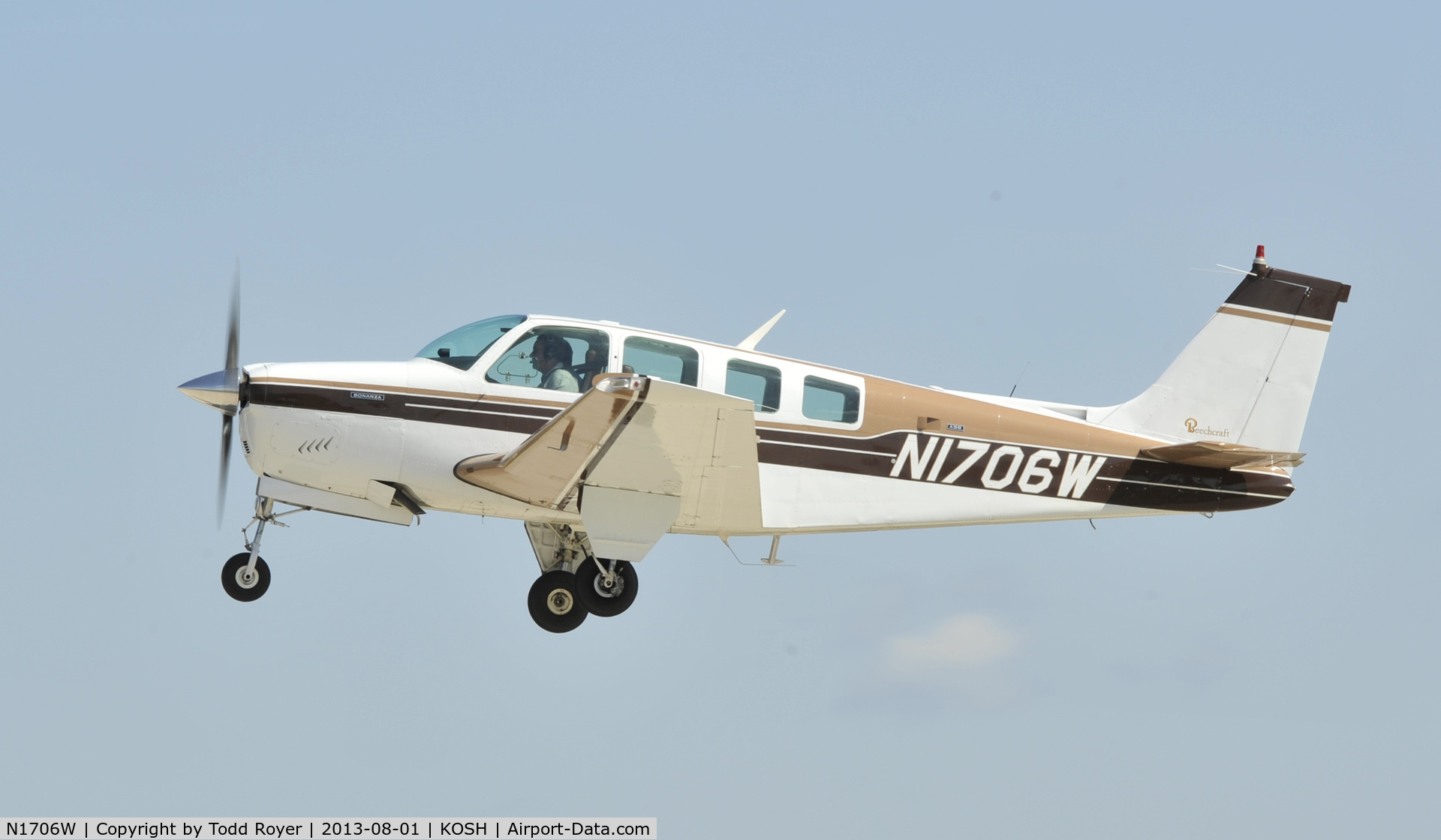 N1706W, 1972 Beech A36 Bonanza 36 C/N E-366, Airventure 2013