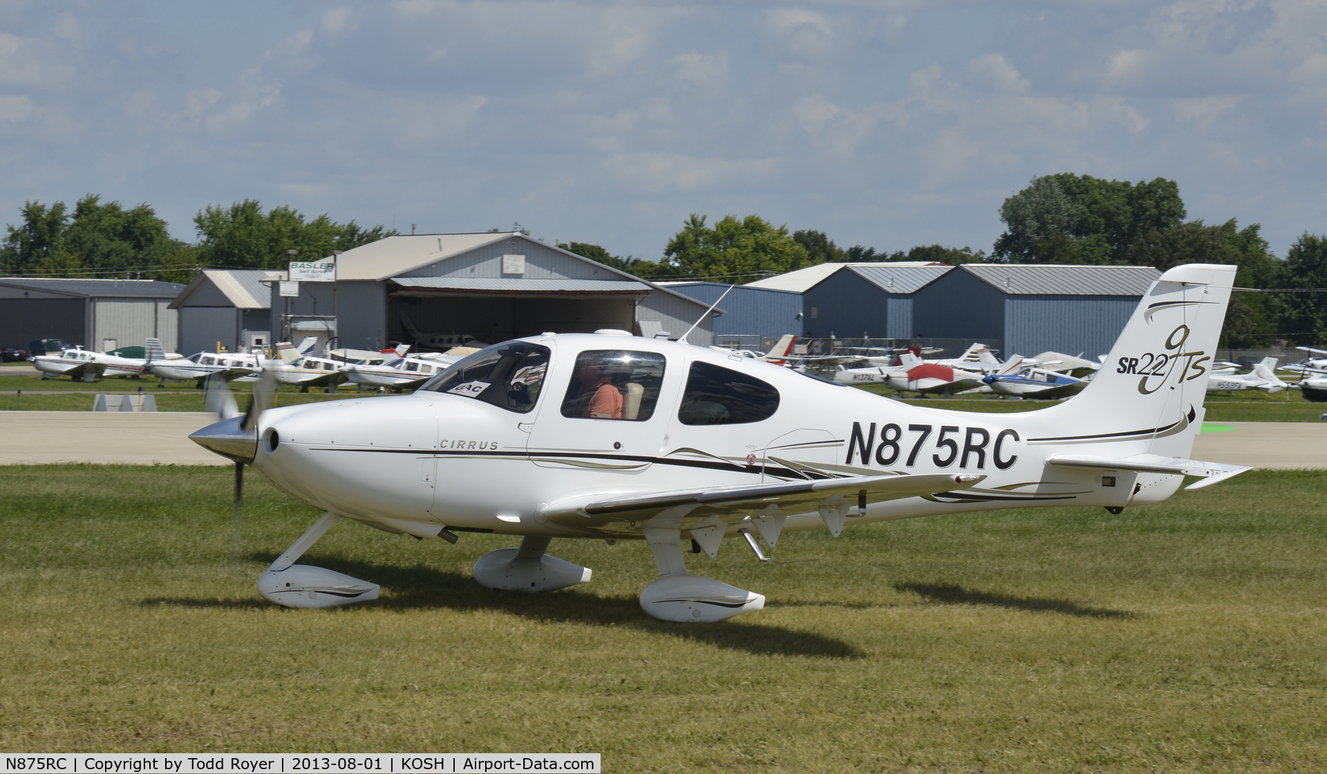 N875RC, 2005 Cirrus SR22 GTS C/N 1692, Airventure 2013