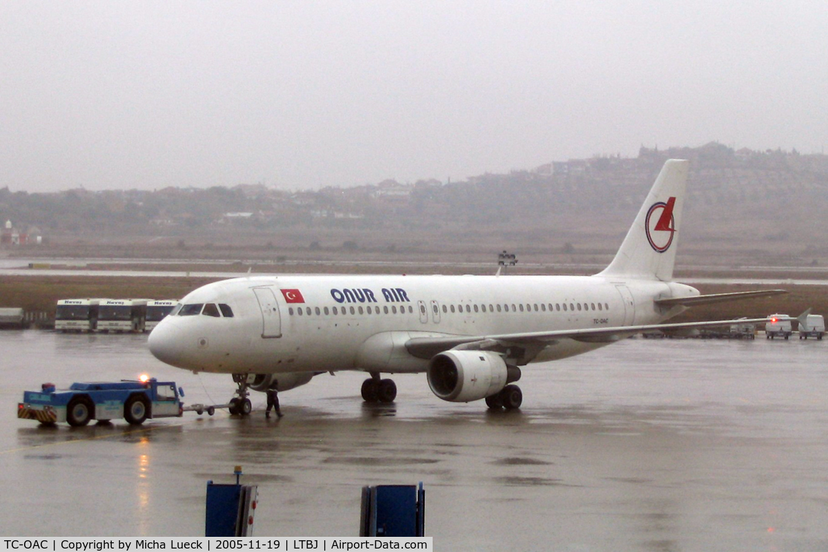 TC-OAC, 1992 Airbus A320-212 C/N 313, At Izmir