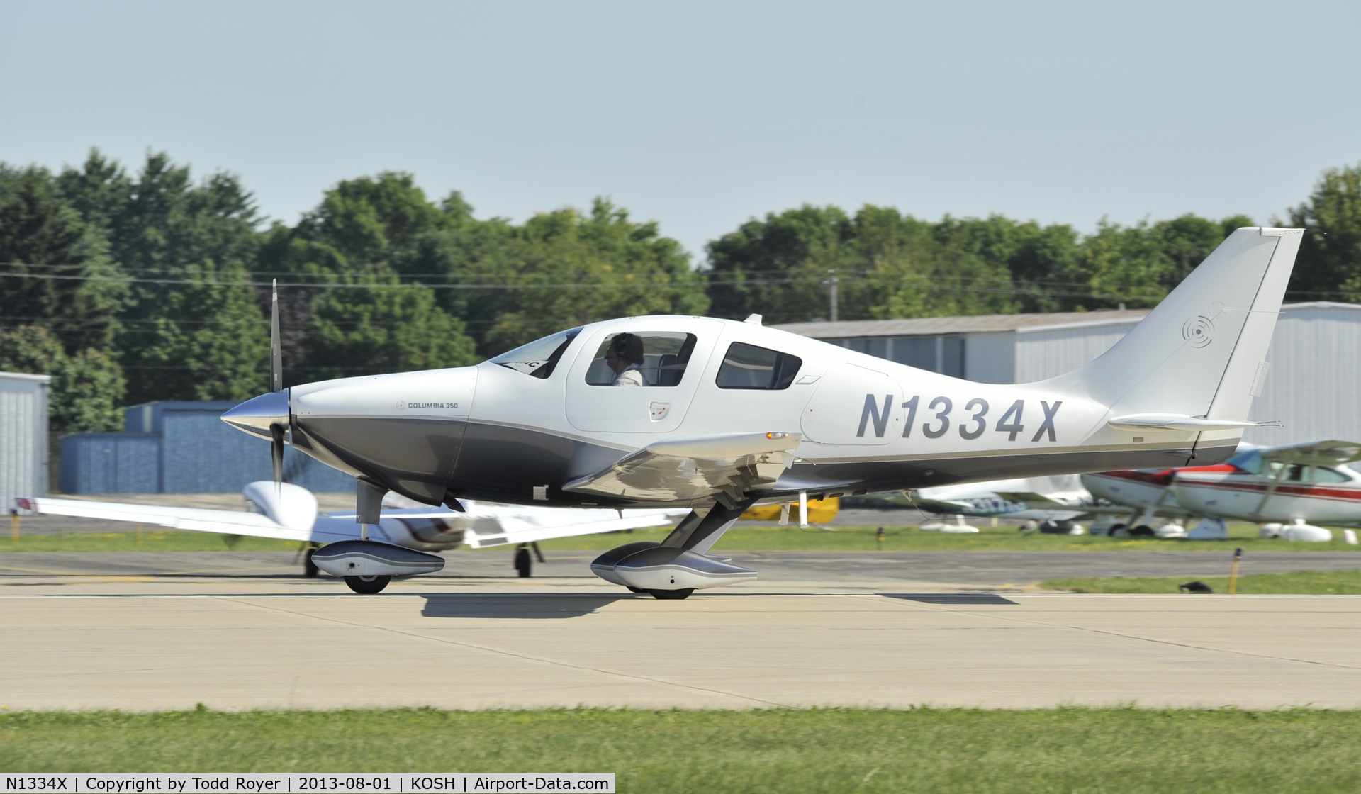 N1334X, 2007 Columbia Aircraft Mfg LC42-550FG C/N 42510, Airventure 2013