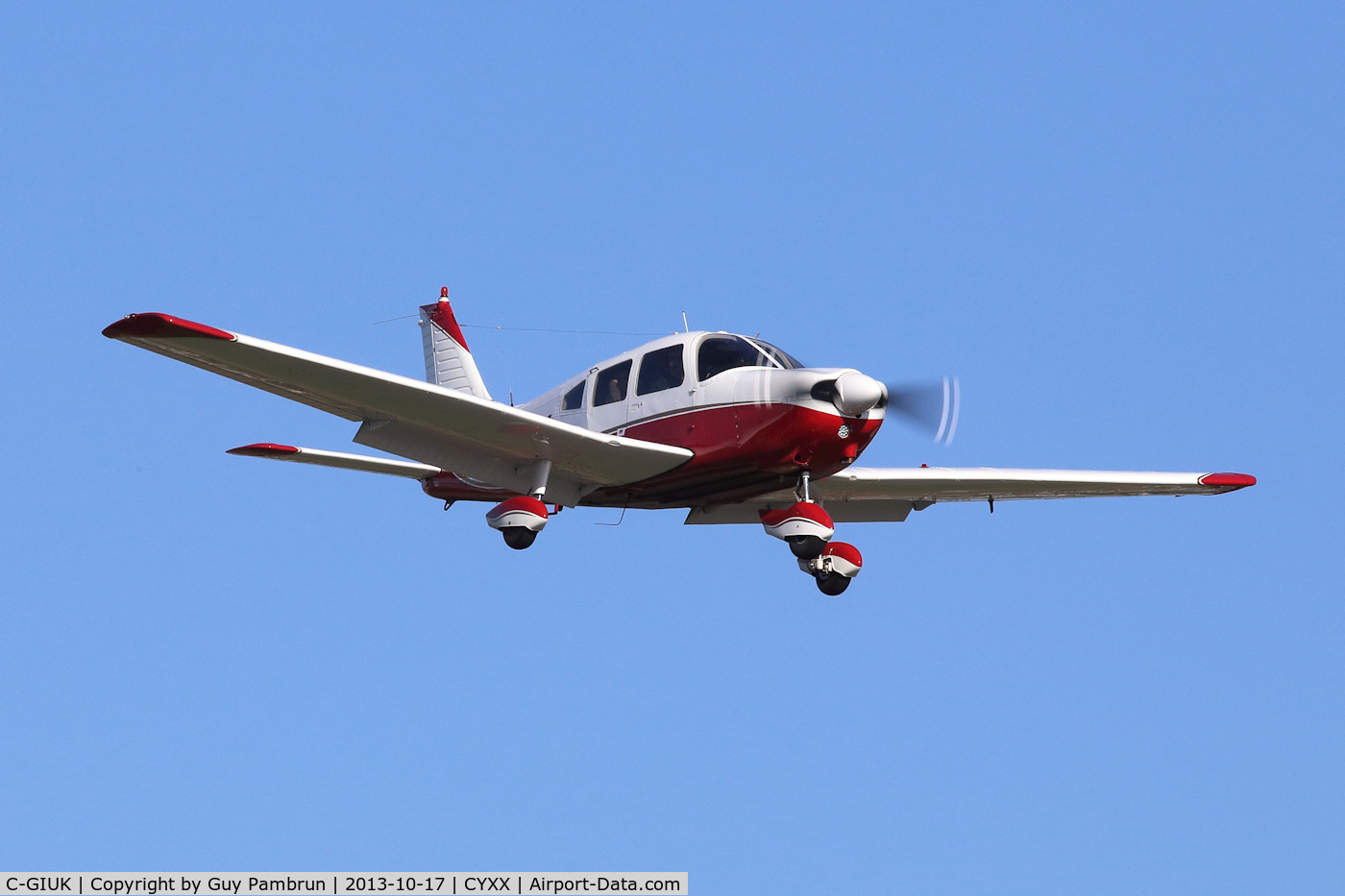C-GIUK, 1977 Piper PA-28-181 Archer C/N 28-7790281, Landing