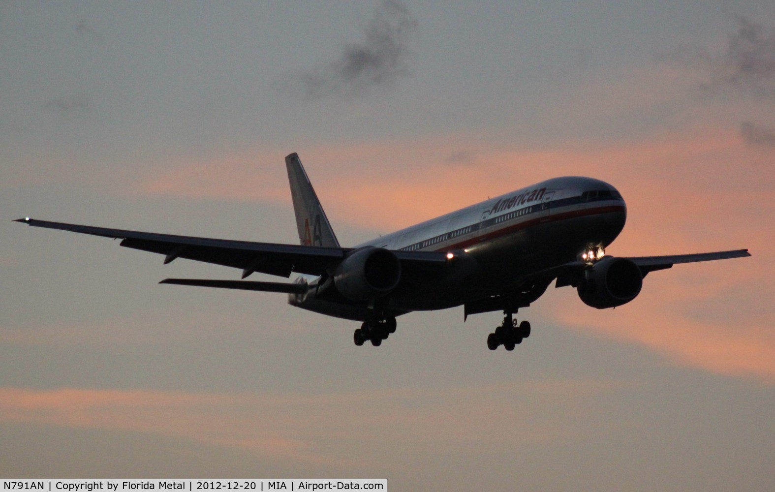 N791AN, 2000 Boeing 777-223/ER C/N 30254, American 777-200