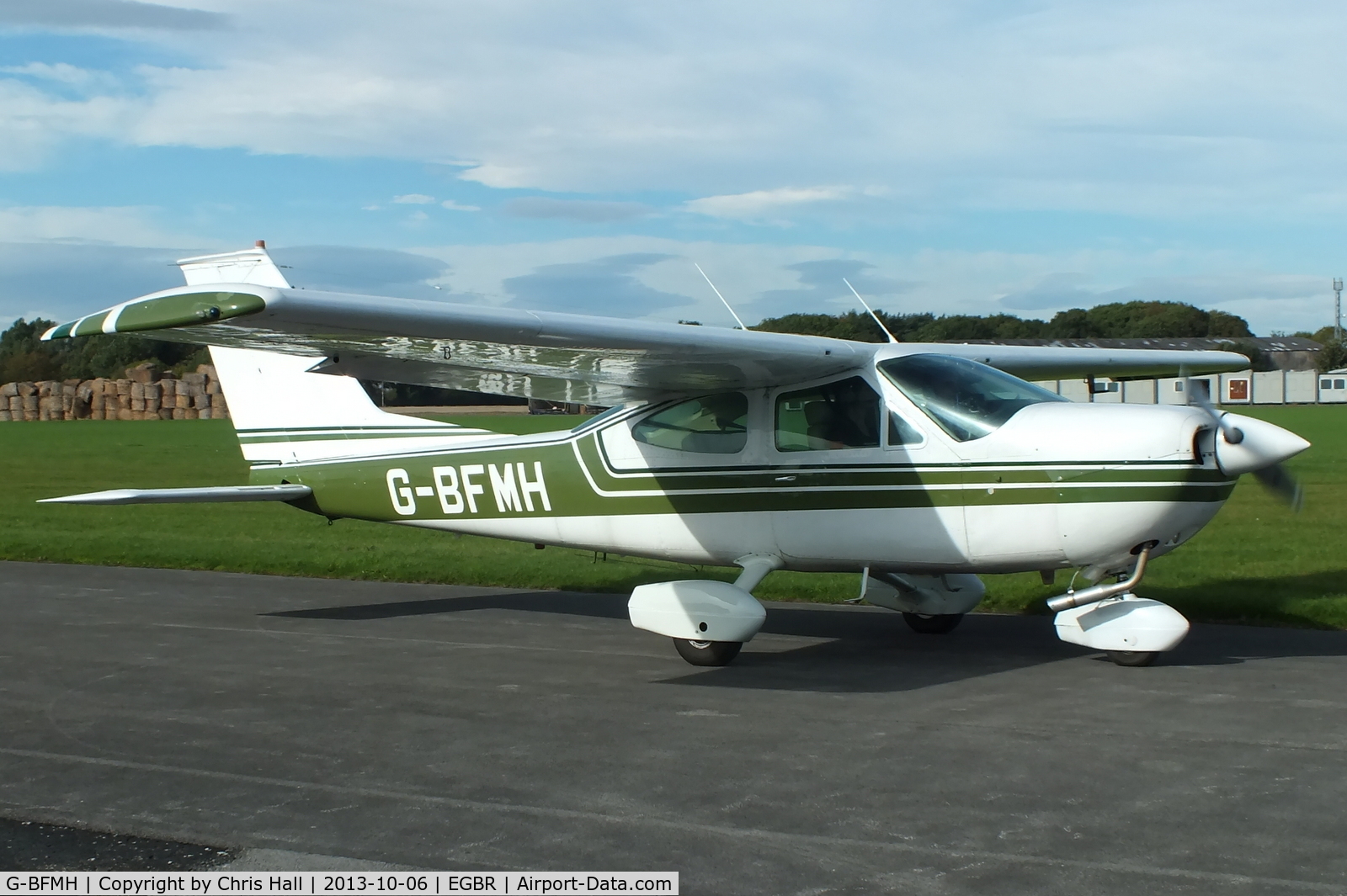 G-BFMH, 1973 Cessna 177B Cardinal C/N 17702034, at Breighton's Pre Hibernation Fly-in, 2013