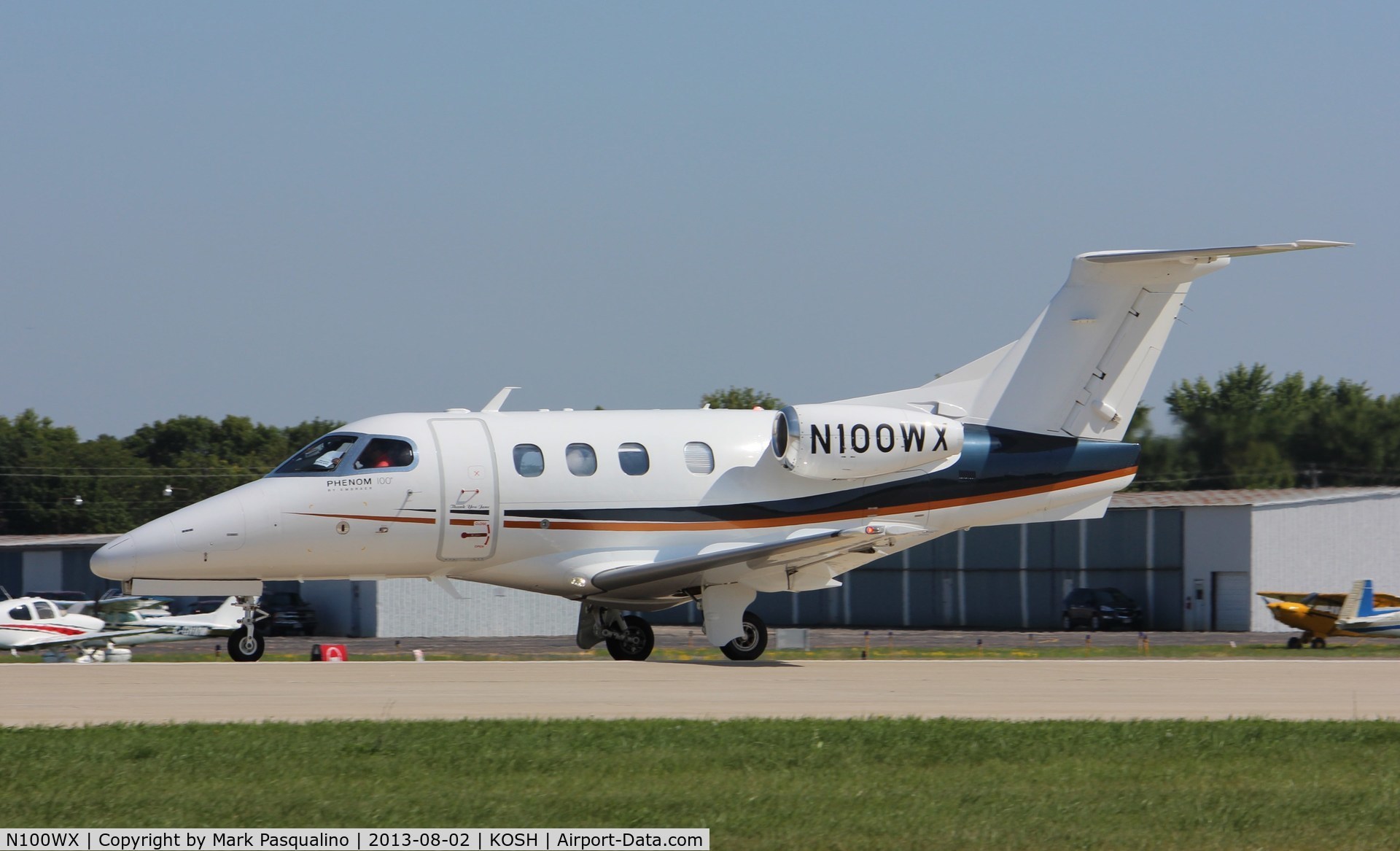 N100WX, 2009 Embraer EMB-500 Phenom 100 C/N 50000037, EMB-500